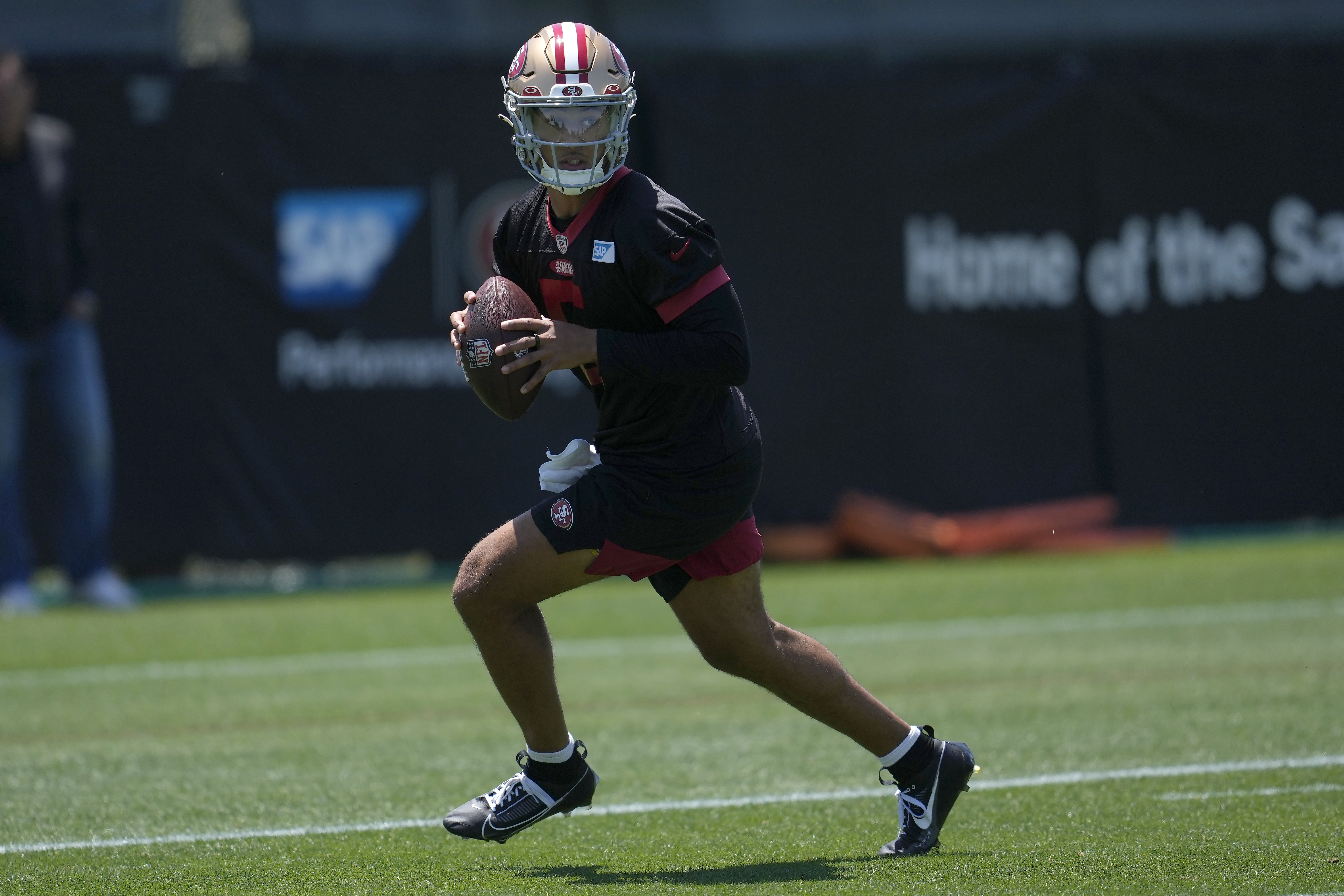 John Lynch: Brock Purdy 'Leader in the Clubhouse' for 49ers QB Job