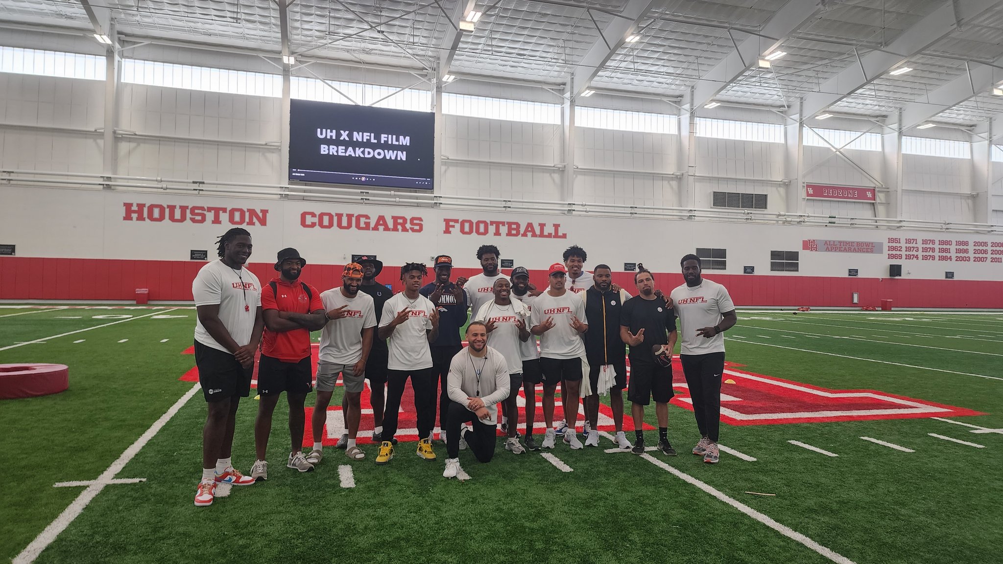 Tracking the Turf - University of Houston Athletics