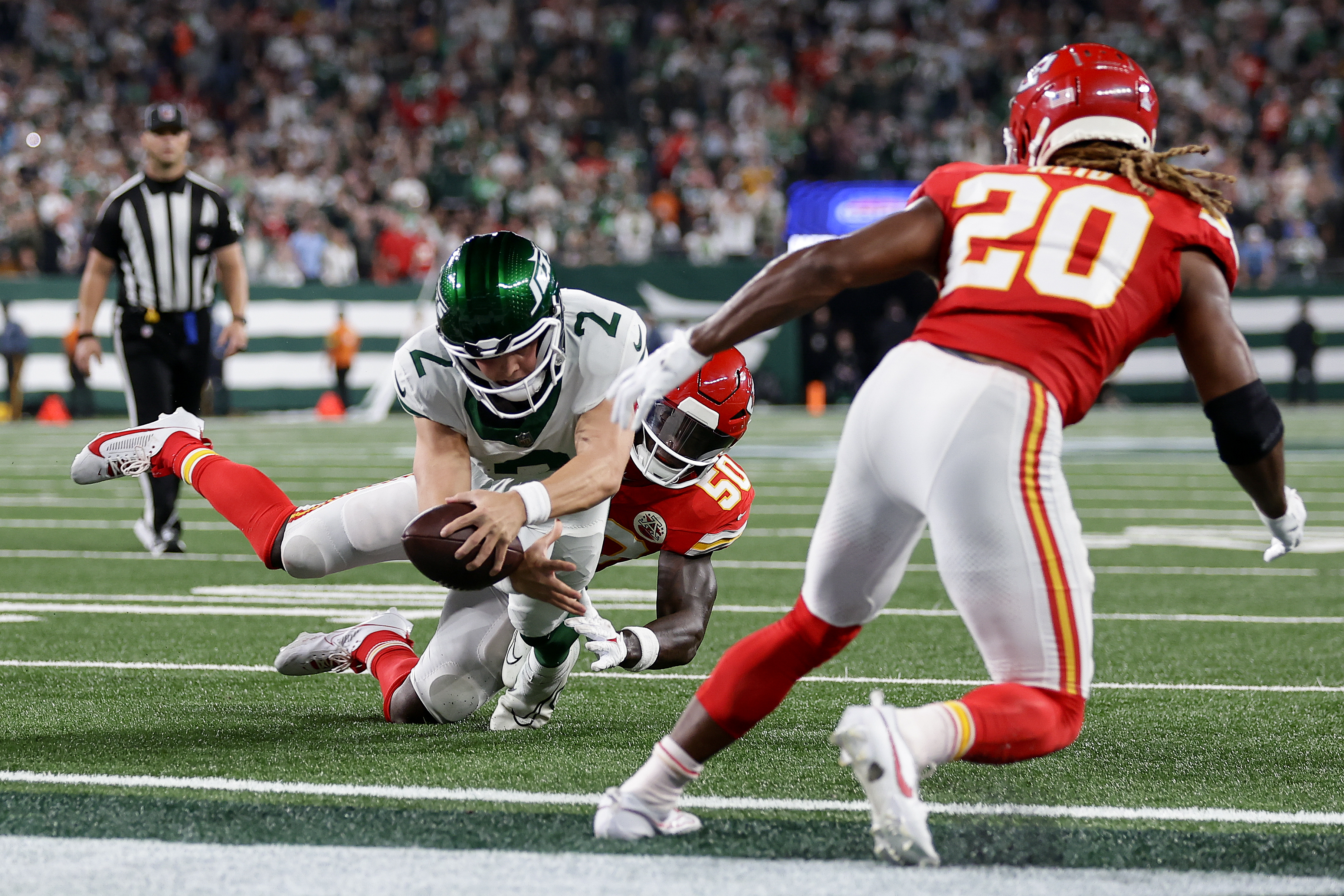 Chiefs coach, players infuriate Jets fans by claiming bad calls were correct