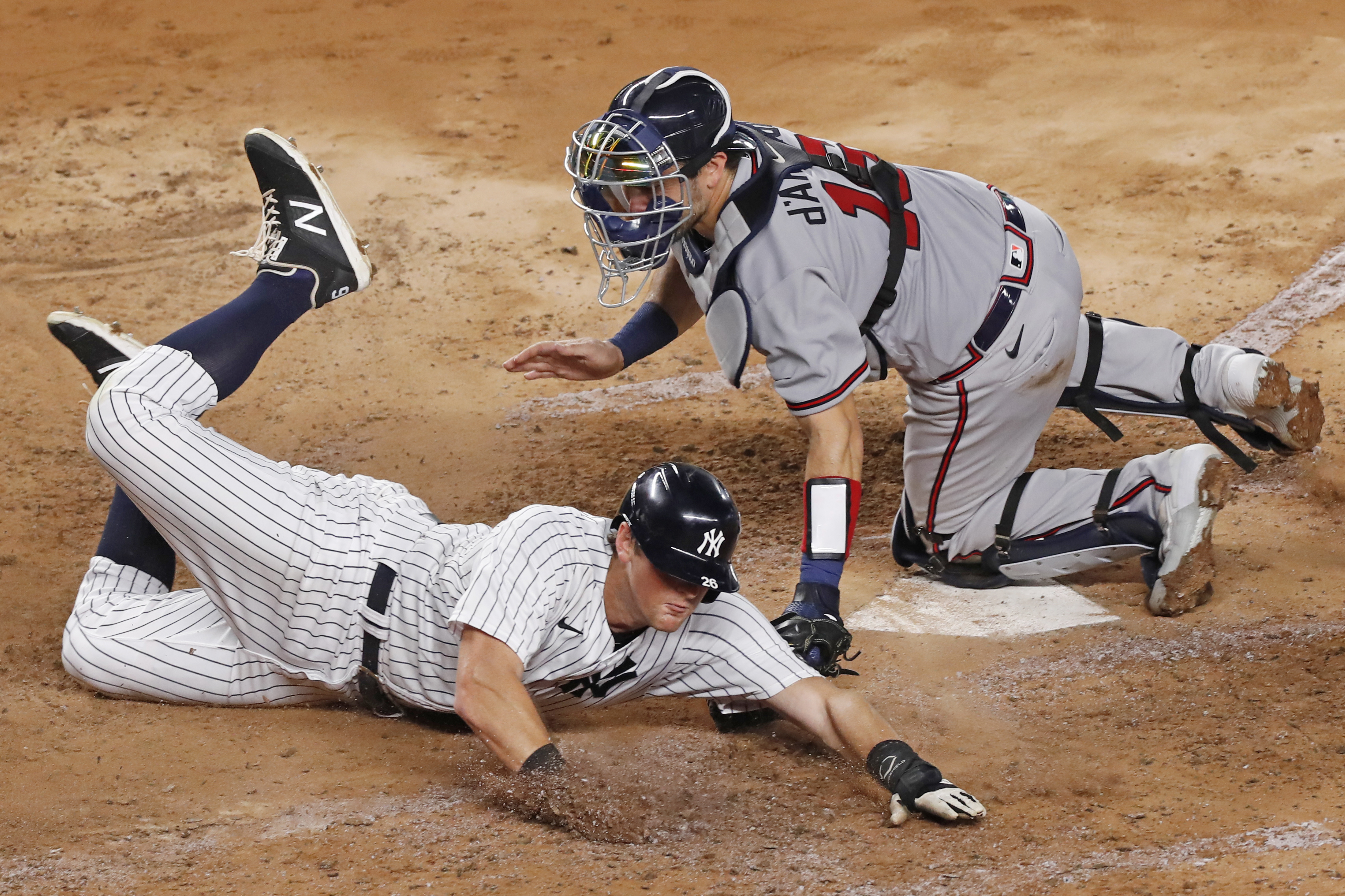 Clint Frazier has big season debut; Yankees beat Braves 6-3