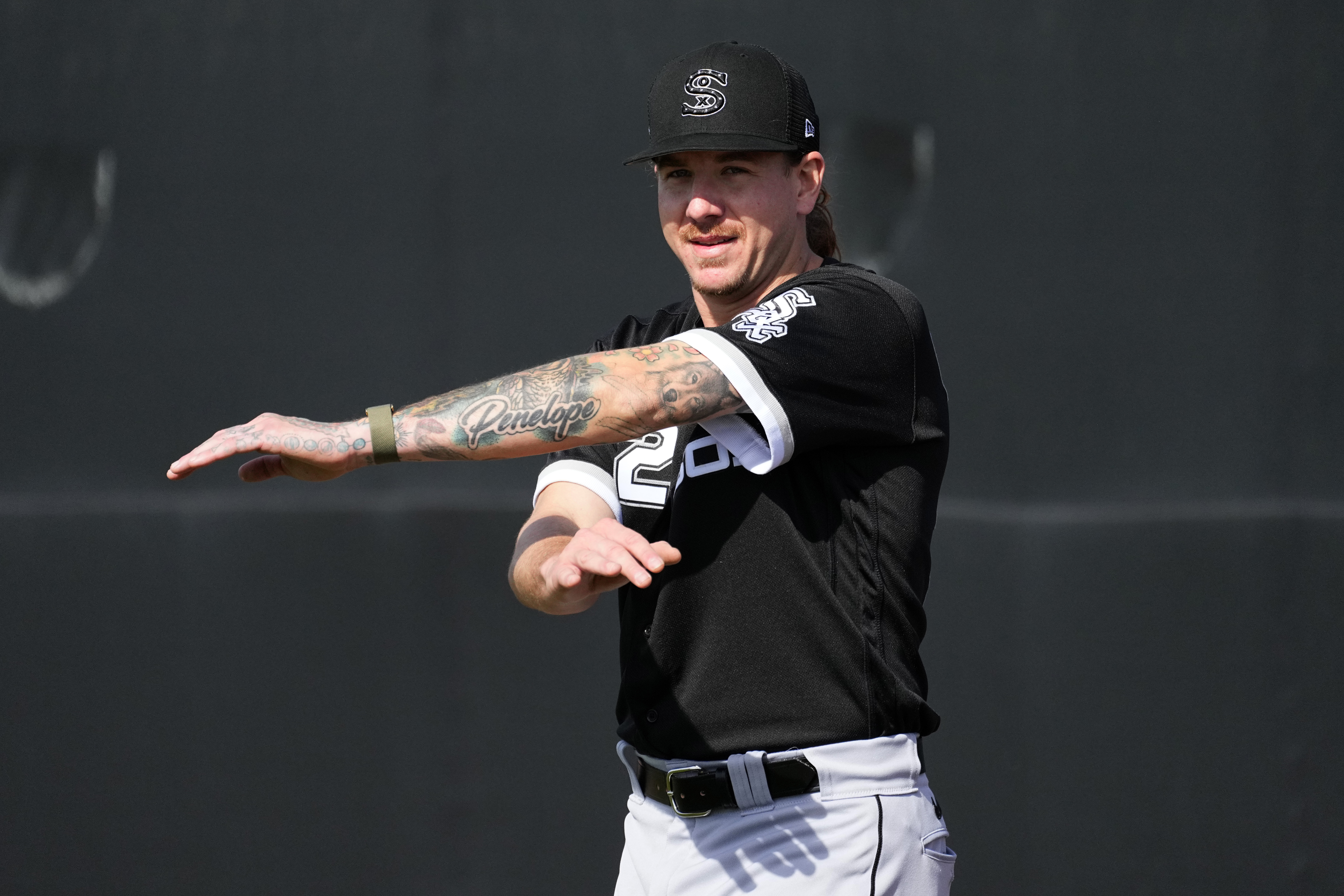 Chicago White Sox injury update: Mike Clevinger - On Tap Sports Net