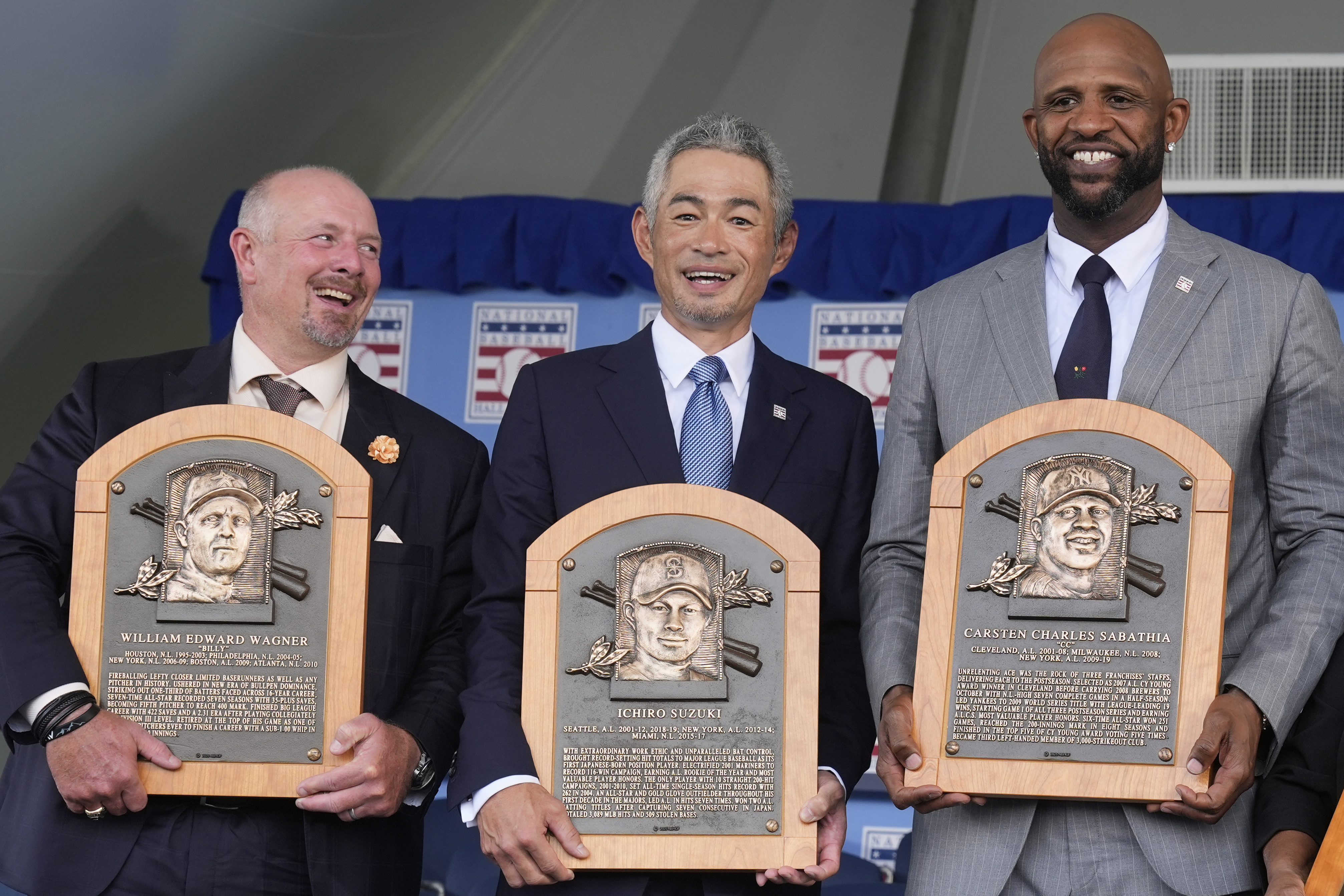 Ichiro Suzuki adds humorous touches to Hall of Fame induction