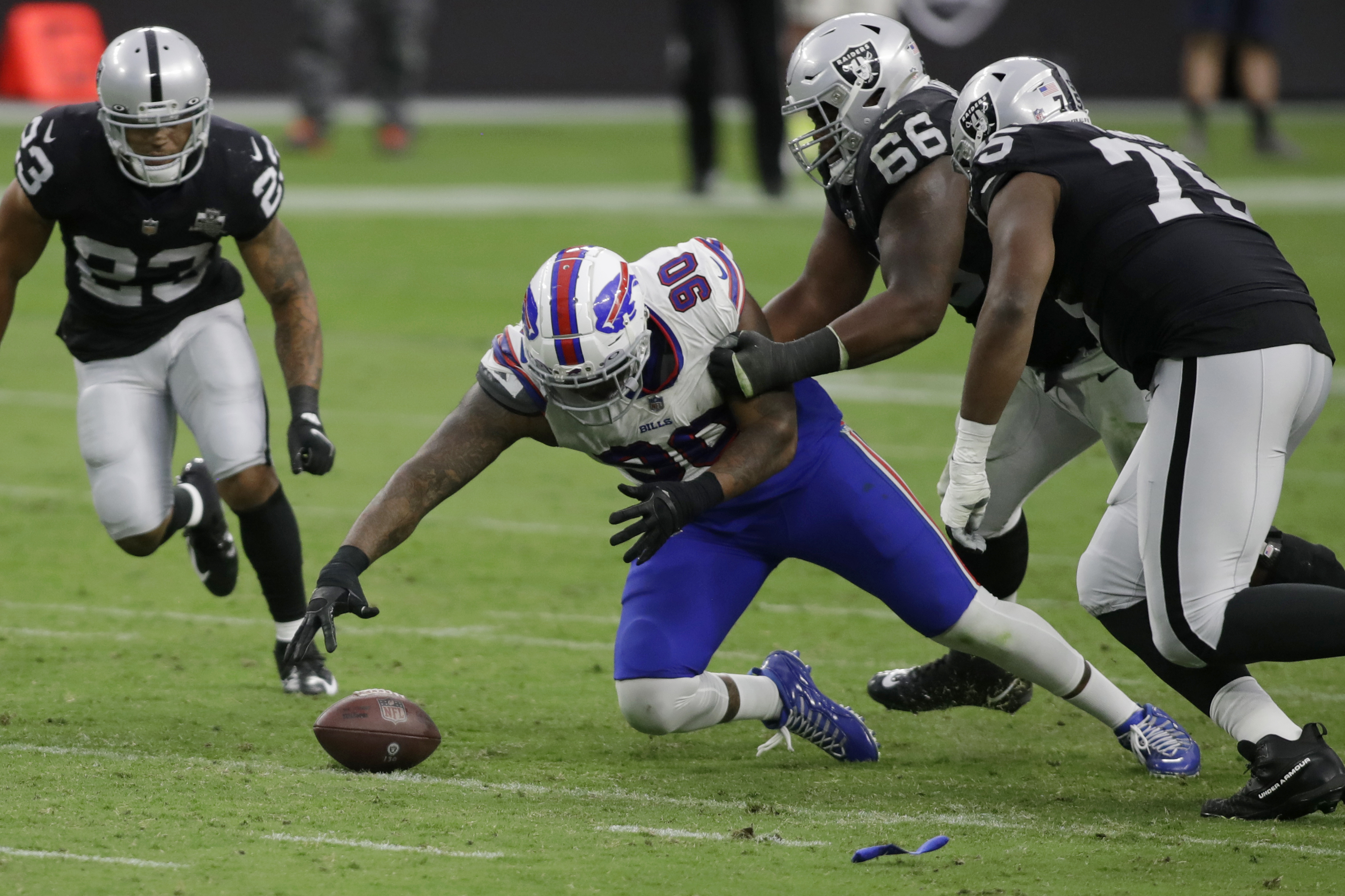 Bills remain undefeated, top Raiders in Las Vegas, Buffalo Bills