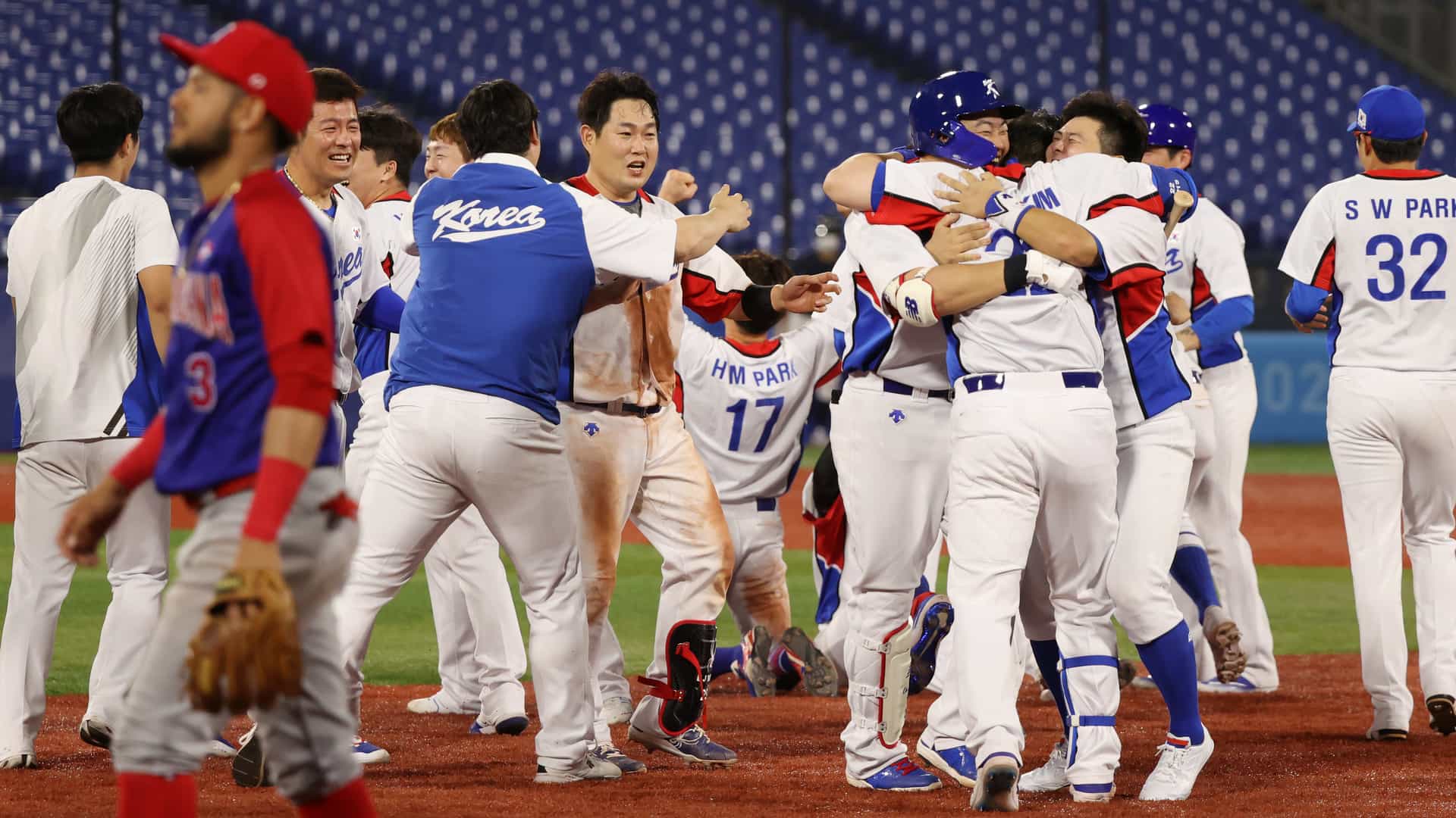 South Korea scores three in ninth to beat Dominican