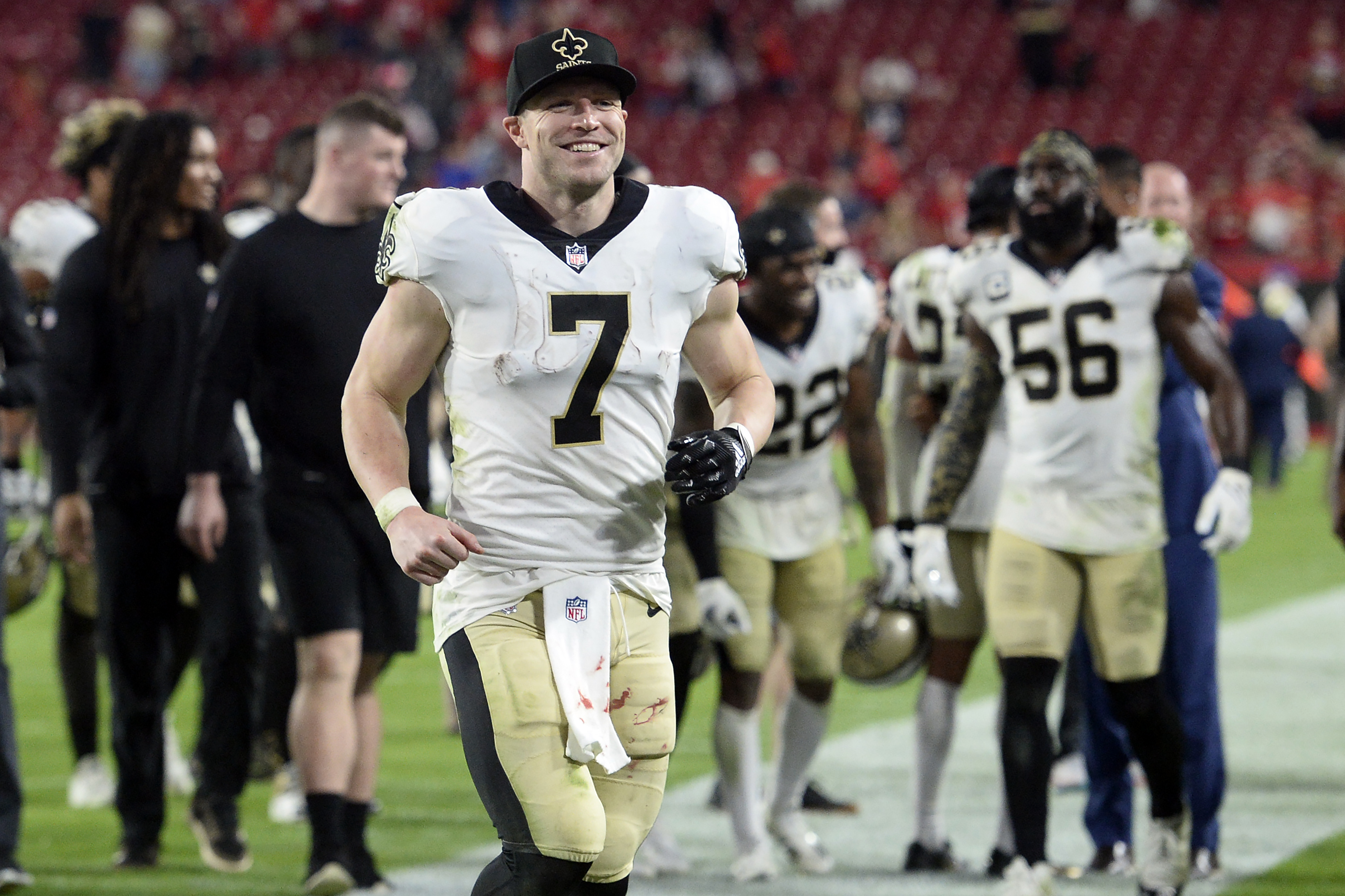 Saints preparing to start rookie QB Ian Book vs. Dolphins; Taysom