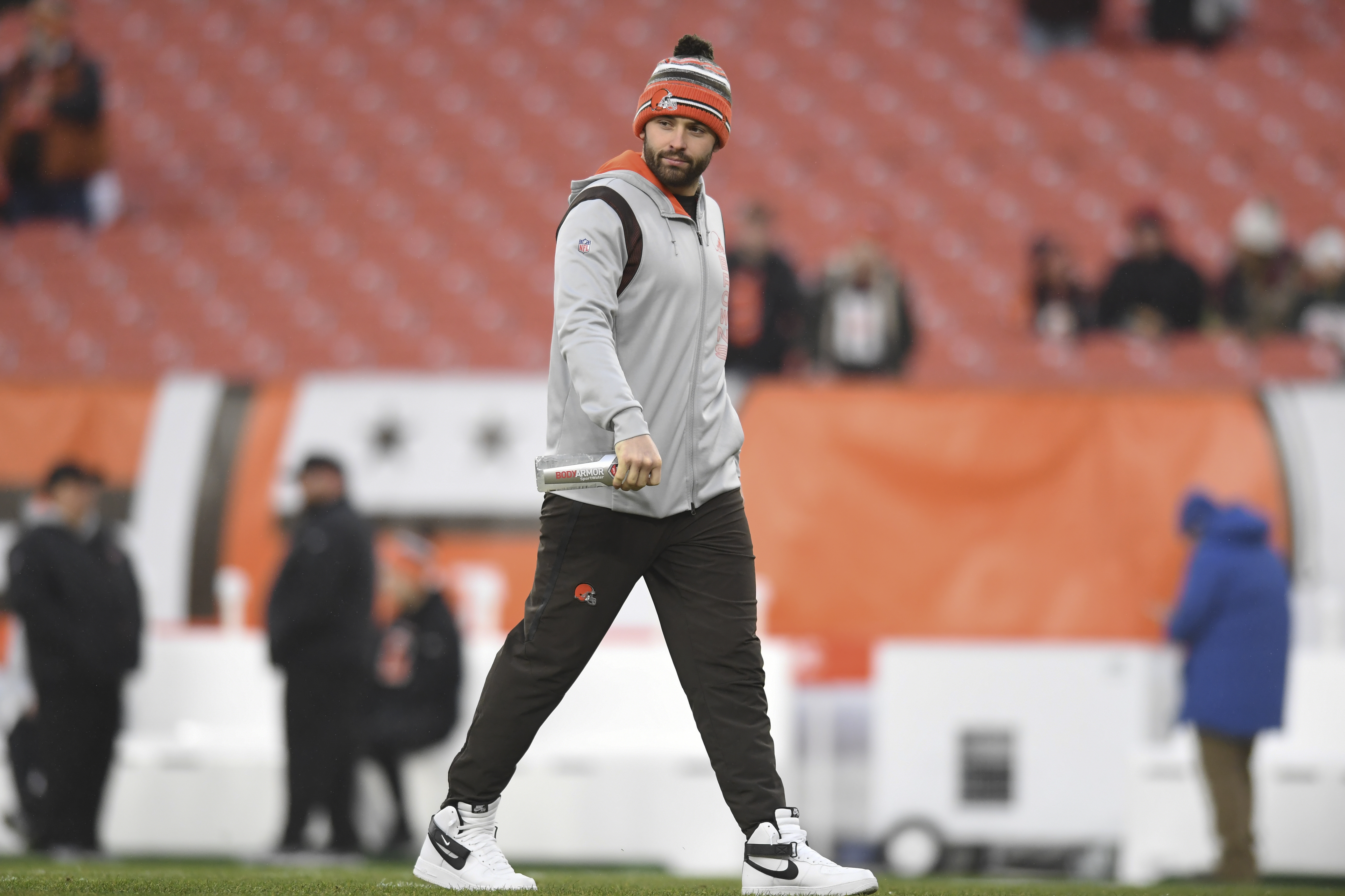 QB Baker Mayfield coming to Charlotte in trade from Browns