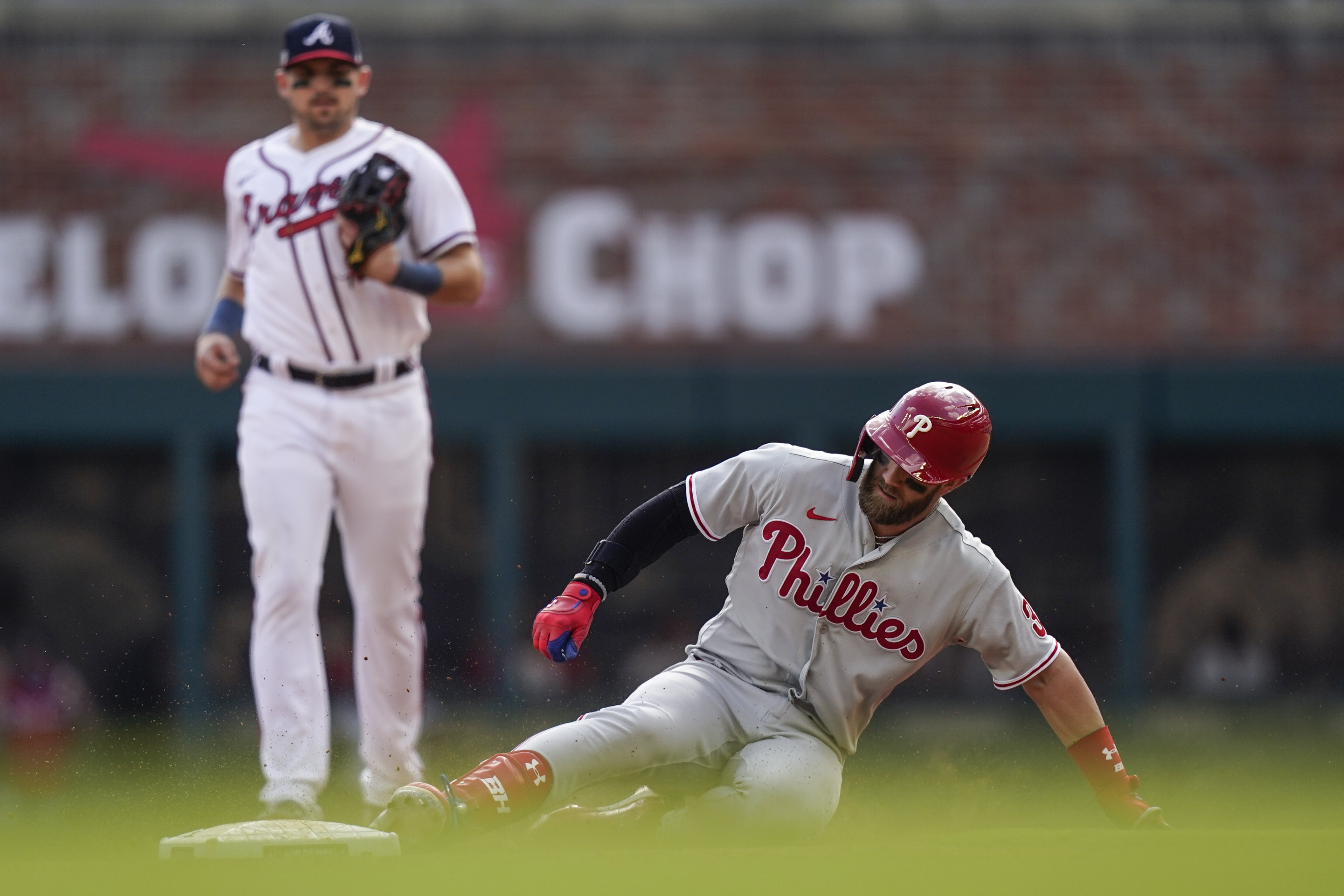 Castellanos' bat, glove help Phillies top Braves 7-6 in NLDS - The Boston  Globe