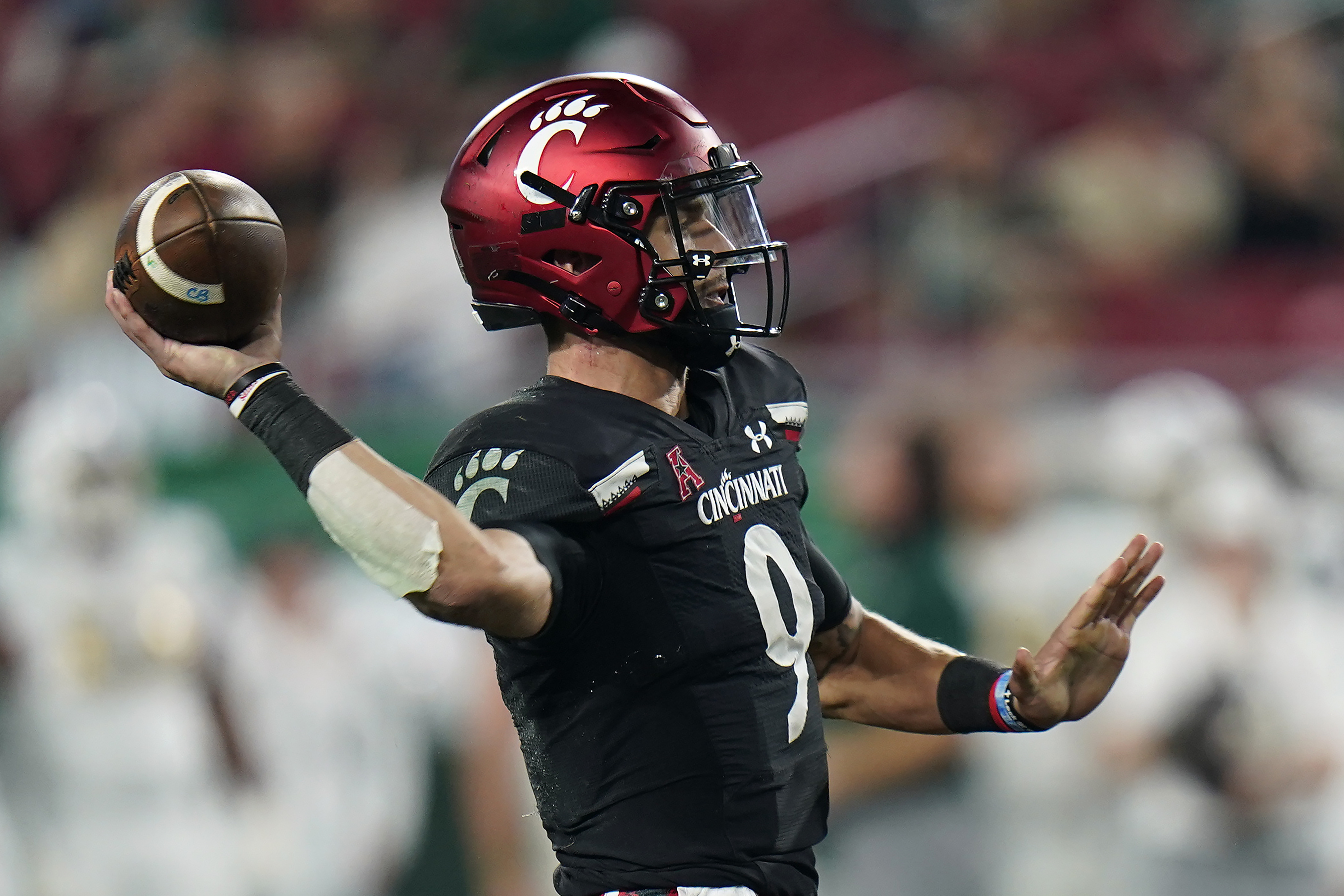 Ridder breaks Cincinnati TD record, No. 2 Bearcats beat USF - The San Diego  Union-Tribune