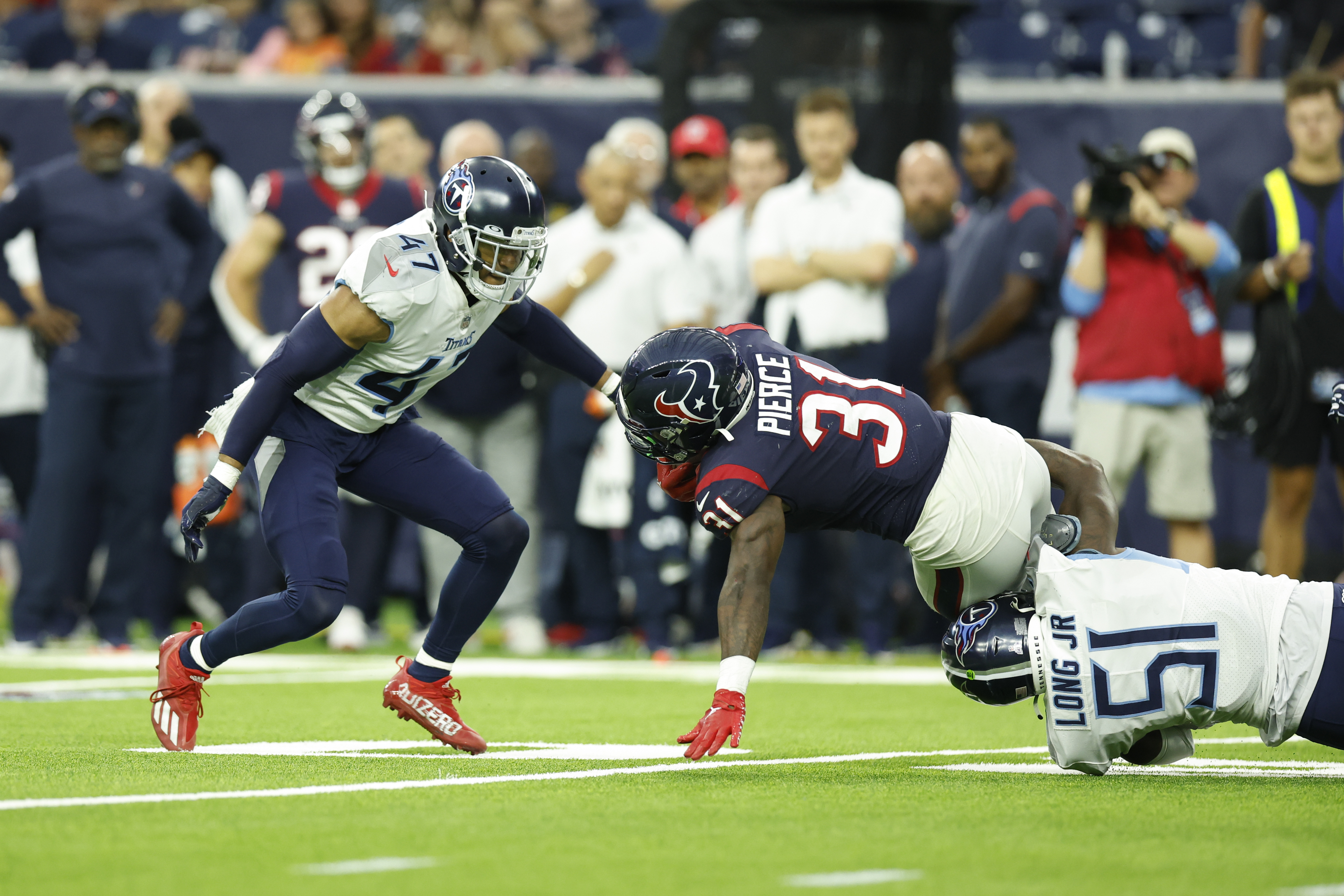 Stonewalled: Texans rookie Dameon Pierce halted by 'destructive, dominant'  Titans defense