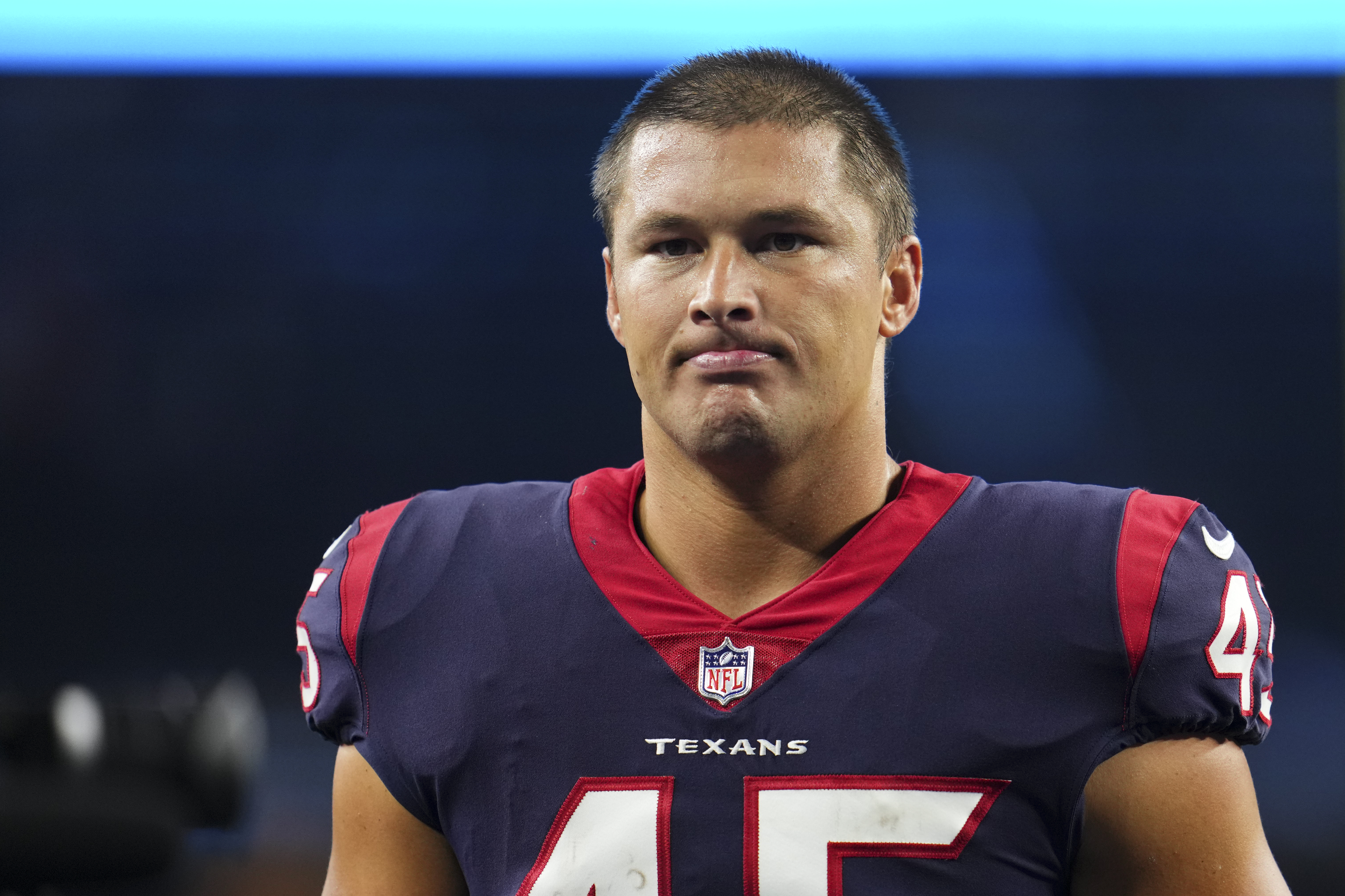 Houston Texans release Paul Quessenberry with Gerrid Doaks signing