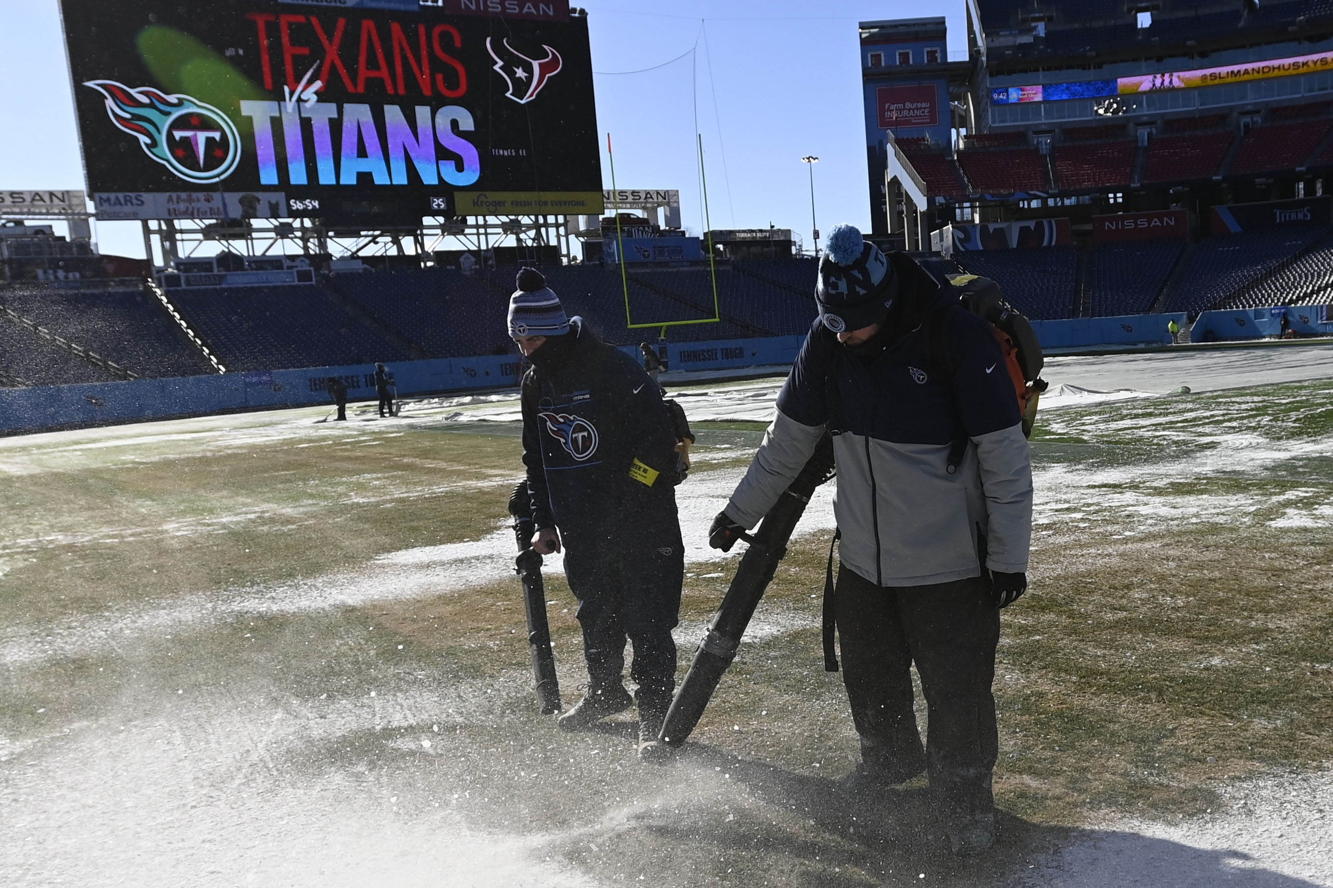 Hourlong delay to kickoff forced by cold no issue for Texans - Seattle  Sports