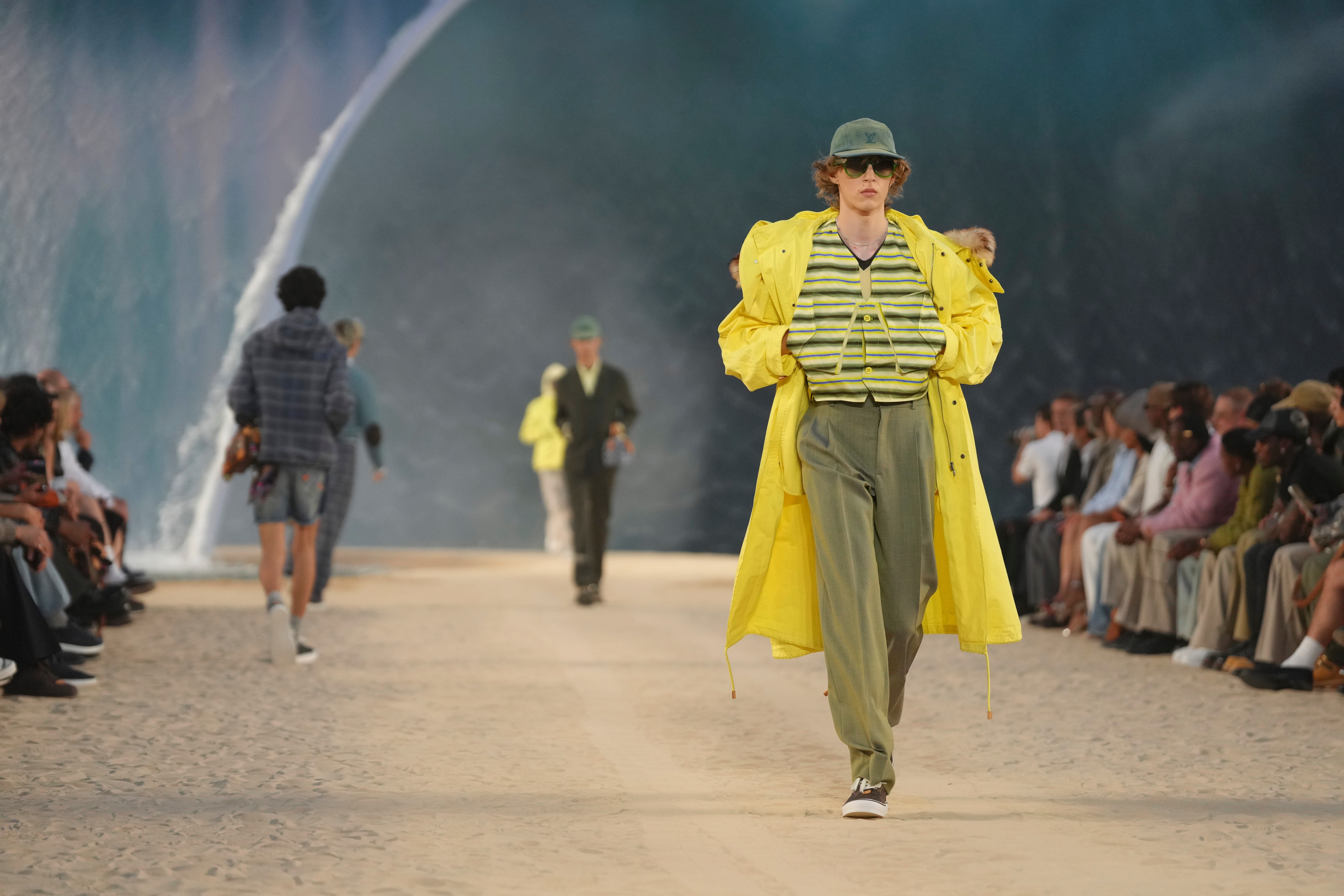 Heat catches Europe's fashion industry unprepared as models face