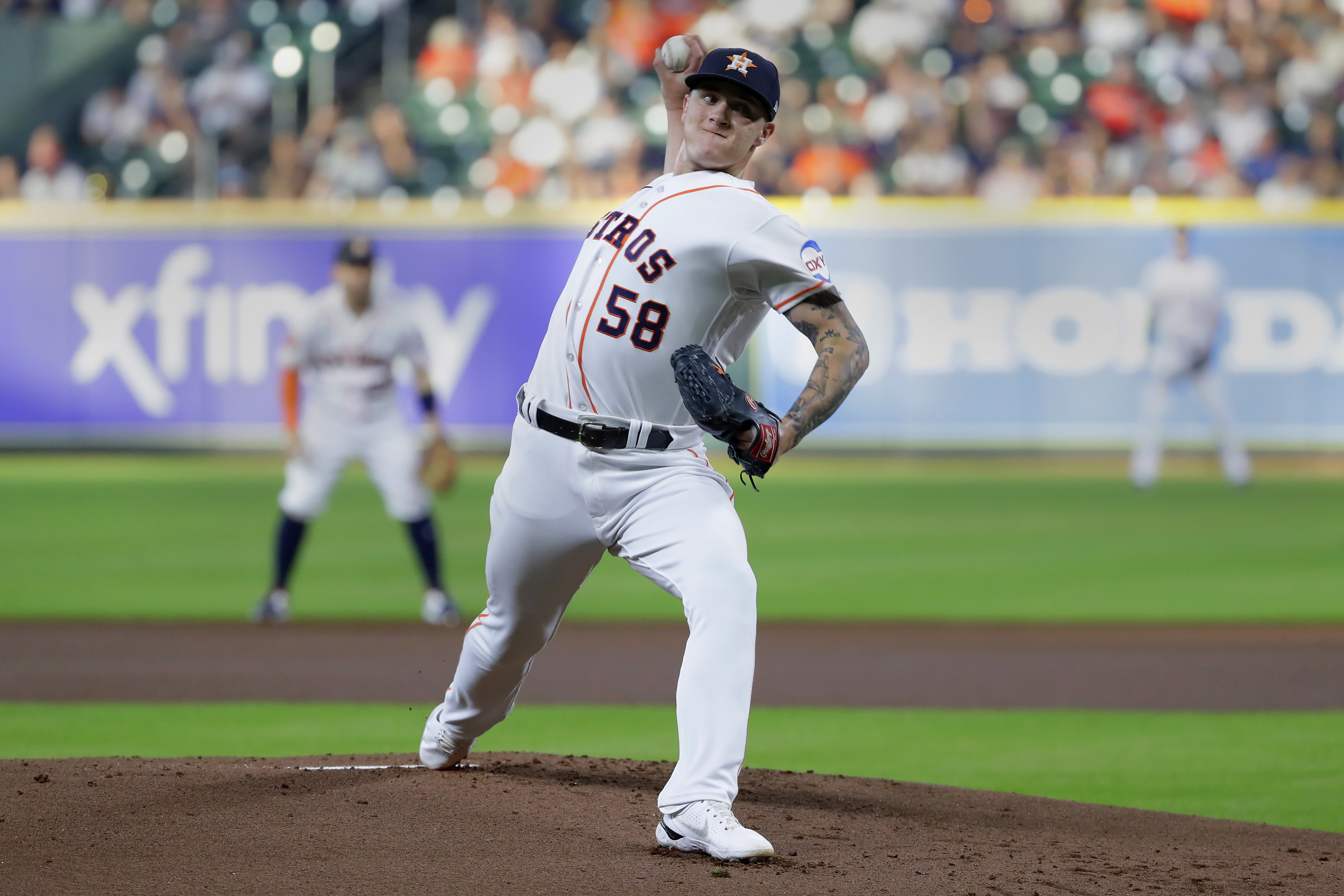Noda's 1-out single in 9th ends no-hit bid, Astros win 6-2 and send  Athletics to 100th loss