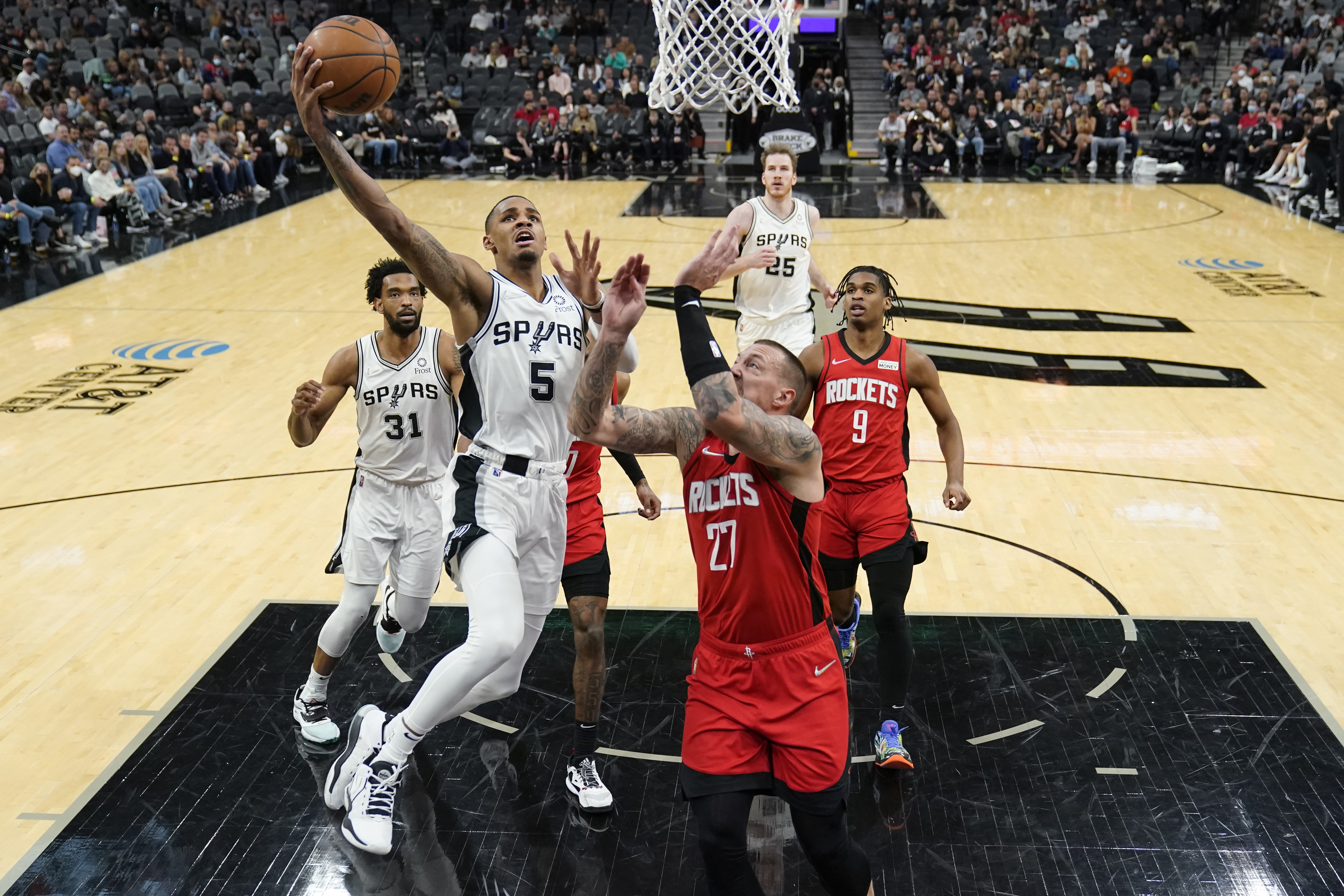 Why when Dejounte Murray returns, he should get a standing ovation