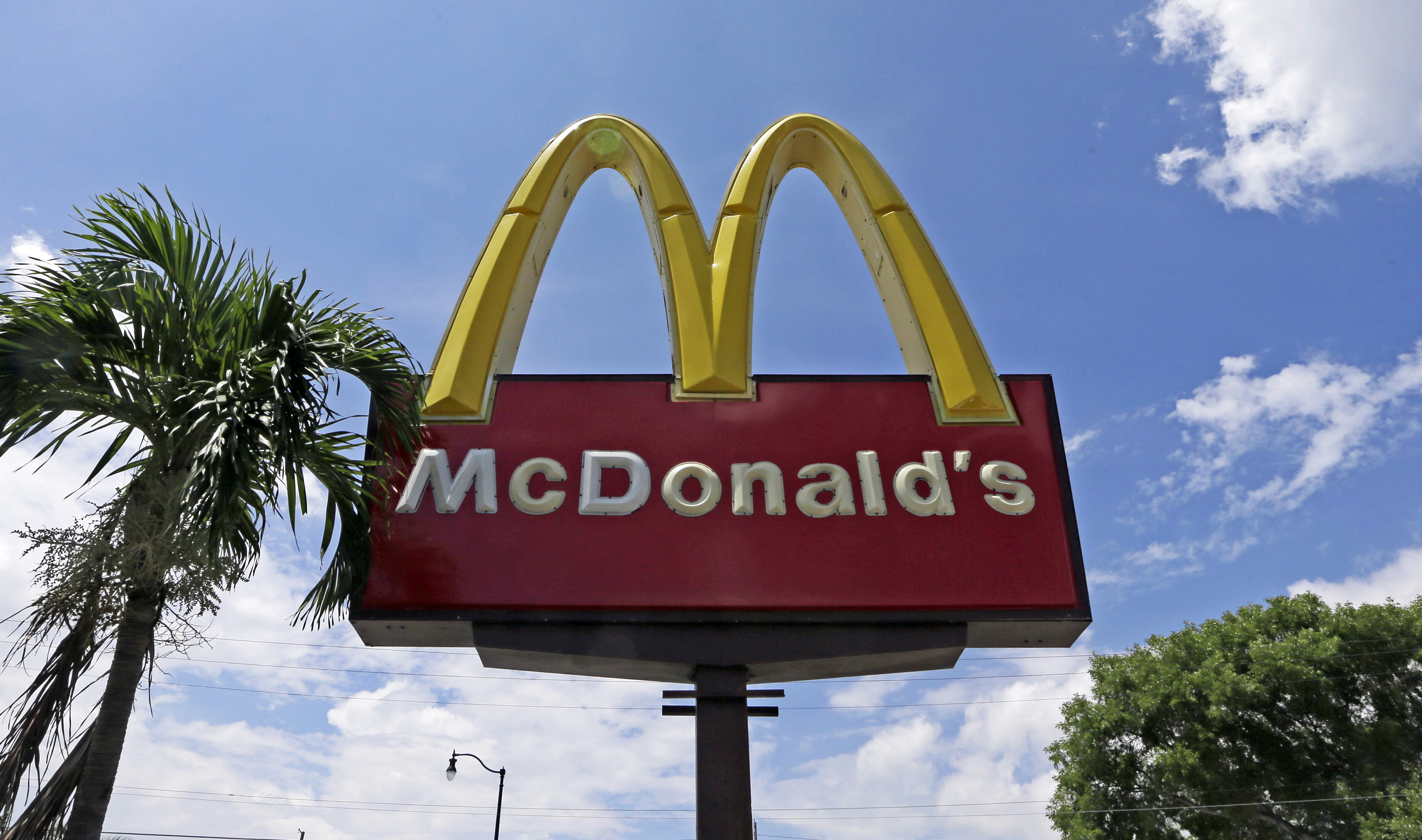 Central Florida Mcdonald S To Honor Frontline Workers With Free Chicken Sandwich Meal