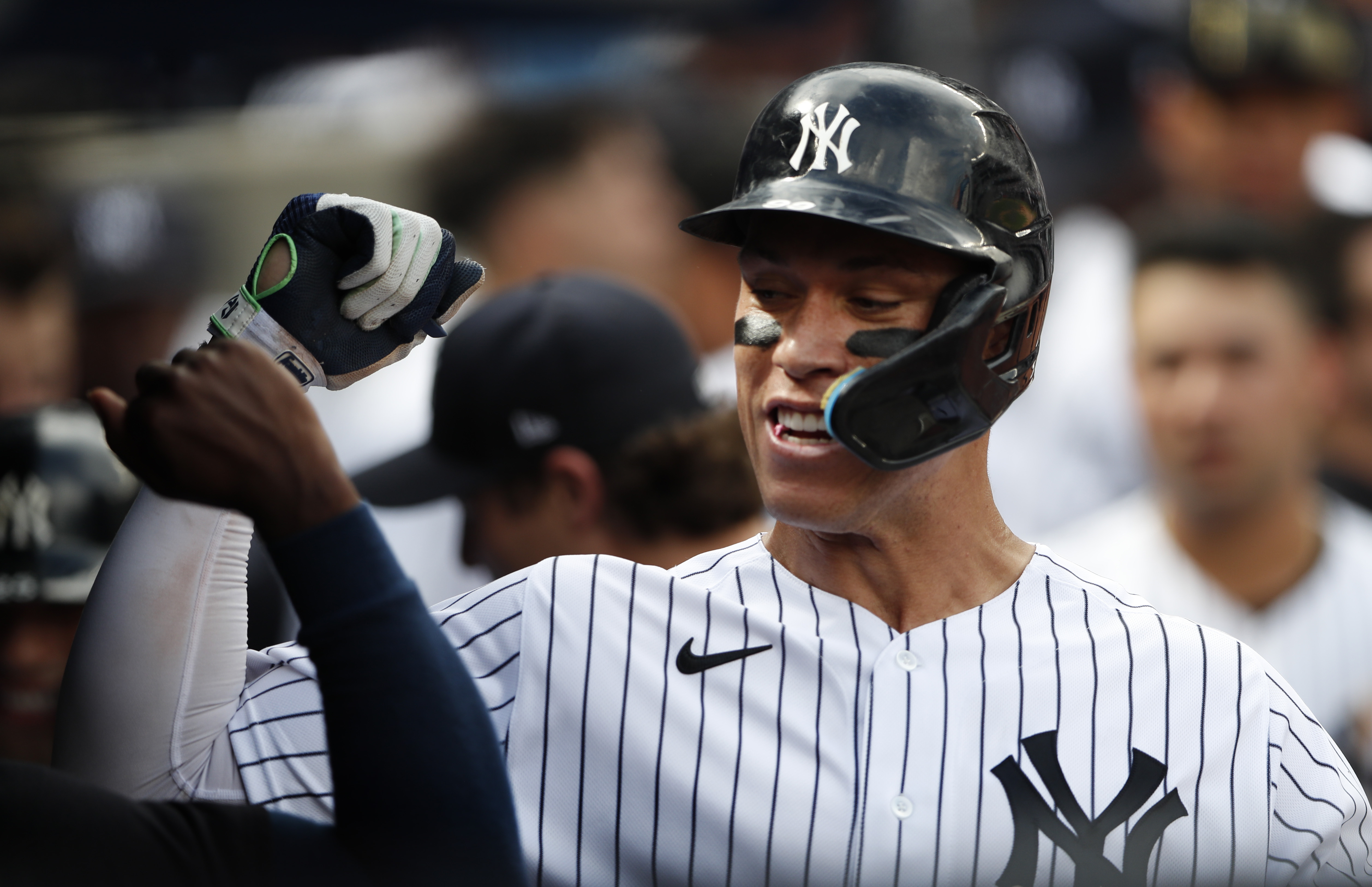 New York Yankees rightfielder Aaron Judge at 2nd base with Houston