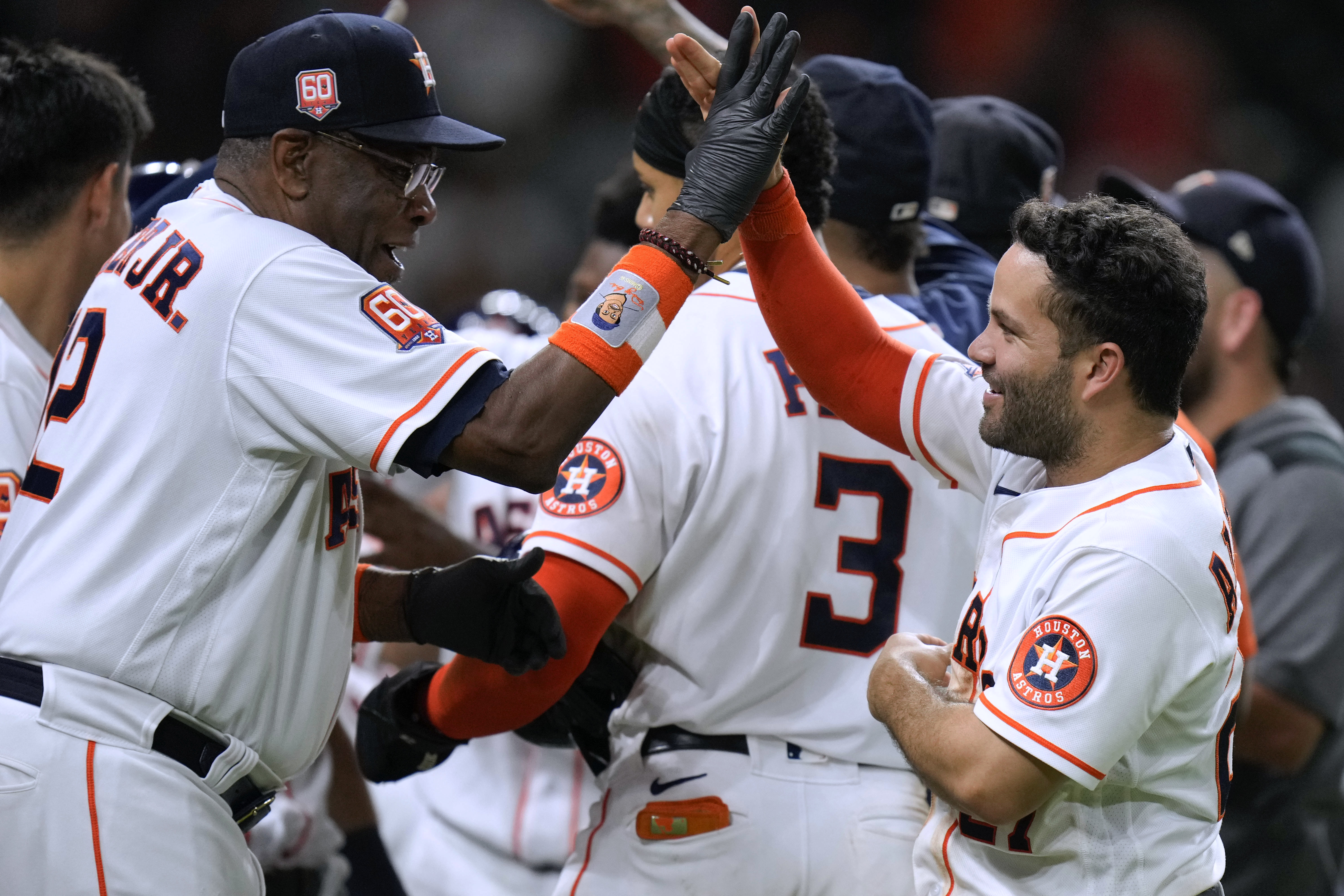 Jose Altuve looks 'game ready.' A struggling Astros offense needs