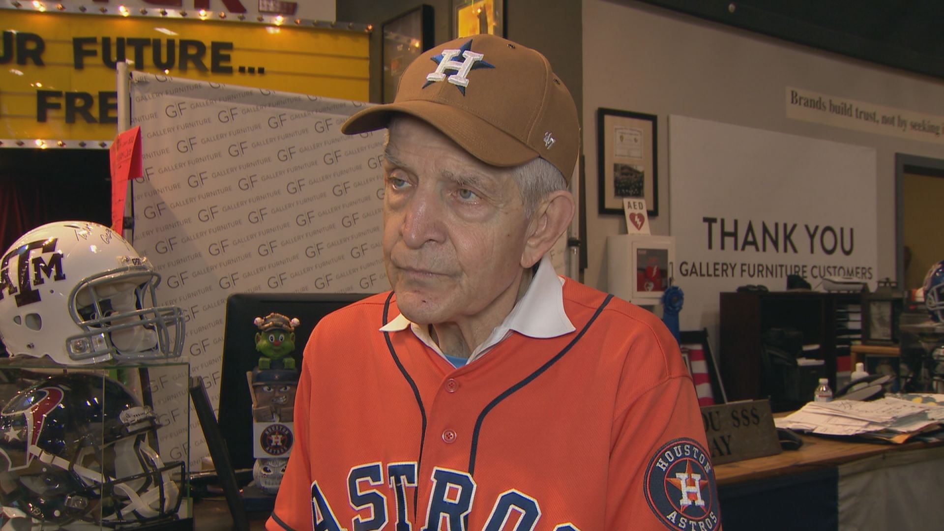 Jim 'Mattress Mack' McIngvale says first pitch at Astros game canceled due  to interference from national competitor