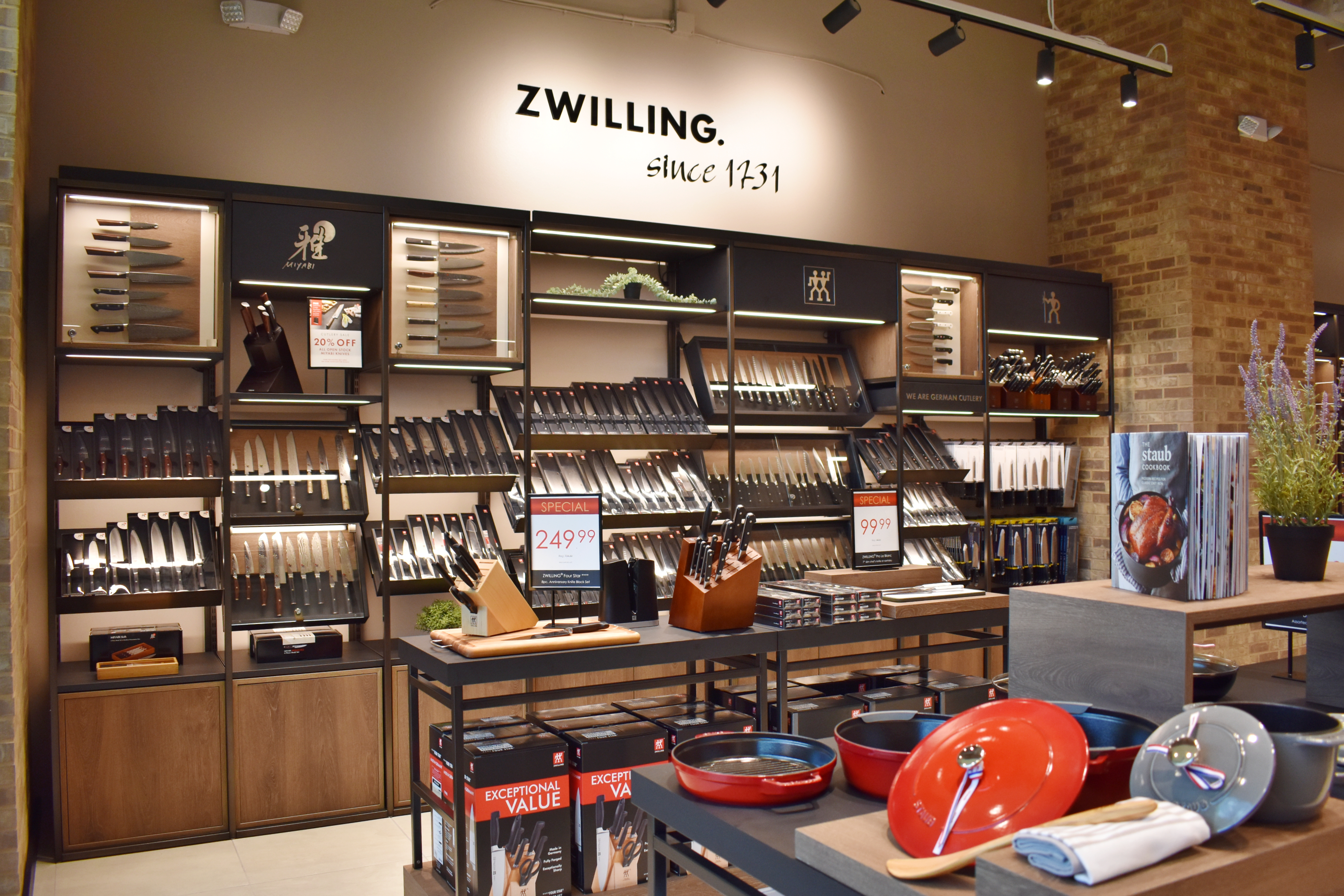 British retailer Topshop opening a Galleria store - Houston