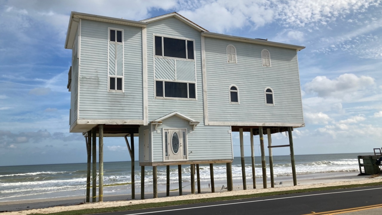 Famous 'blue house' in Vilano Beach could be yours for nearly $1.2