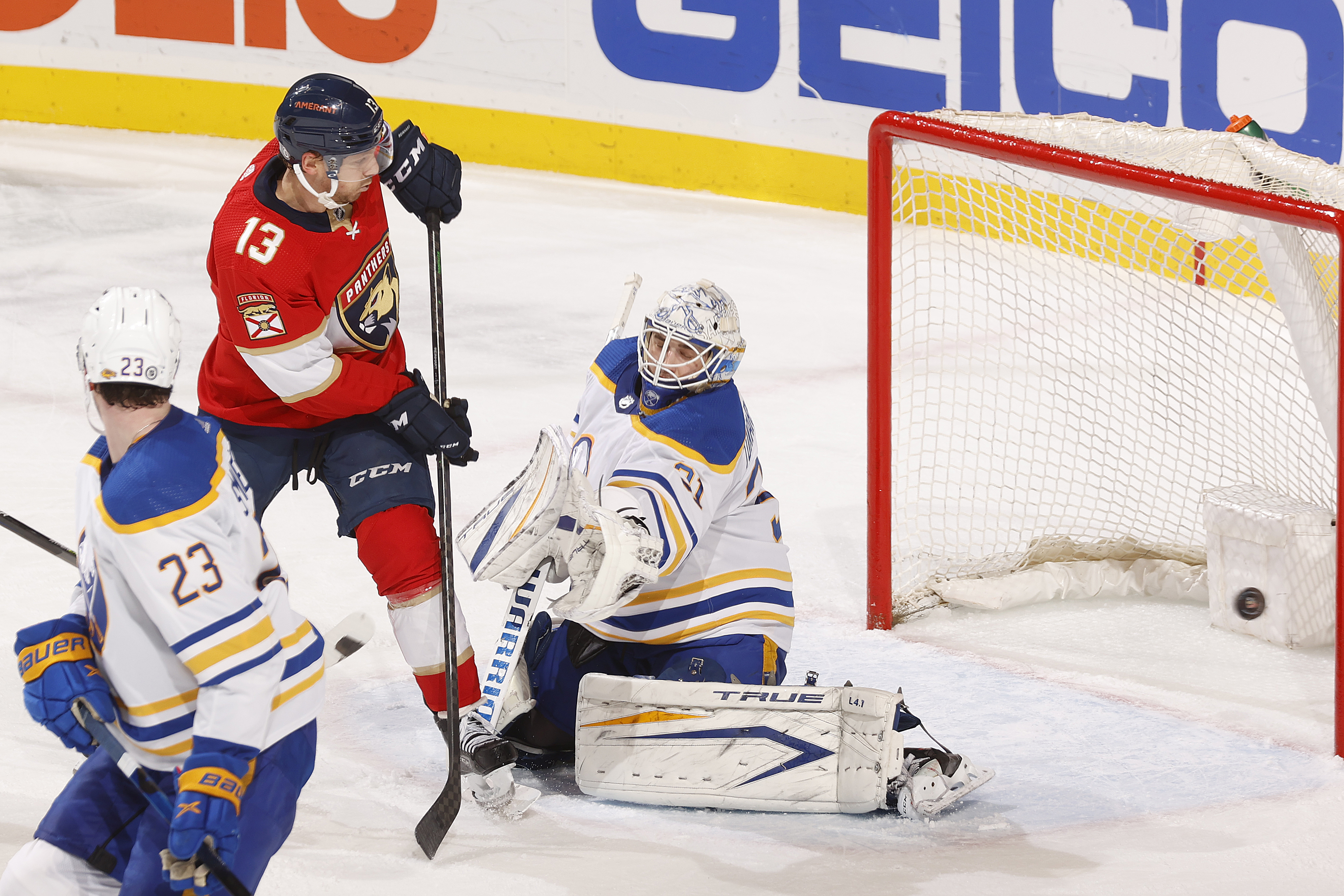 Huberdeau, Panthers rally from 4 down, beat Leafs 7-6 in OT