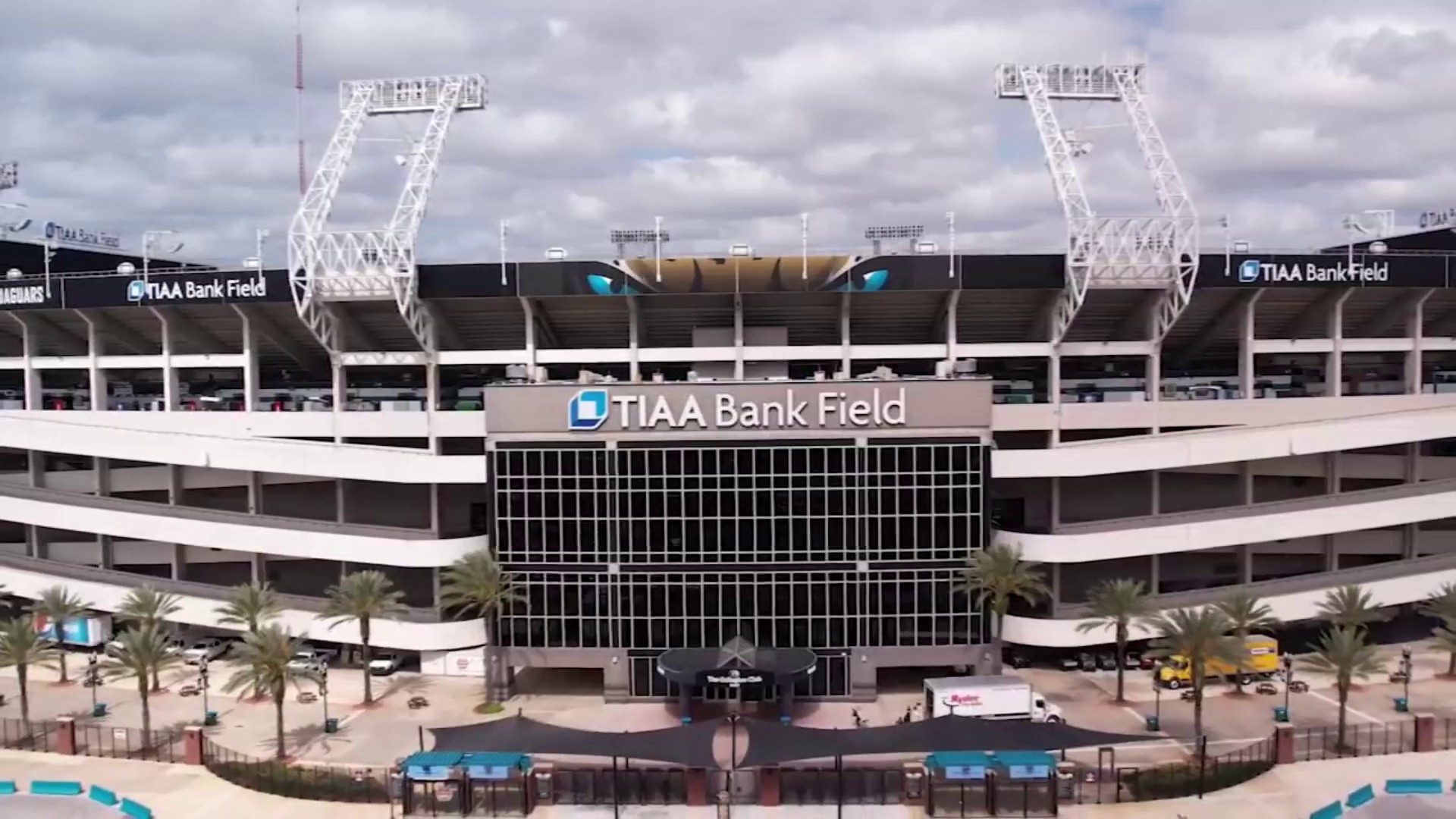 TIAA Bank Field (Jacksonville Municipal Stadium) –