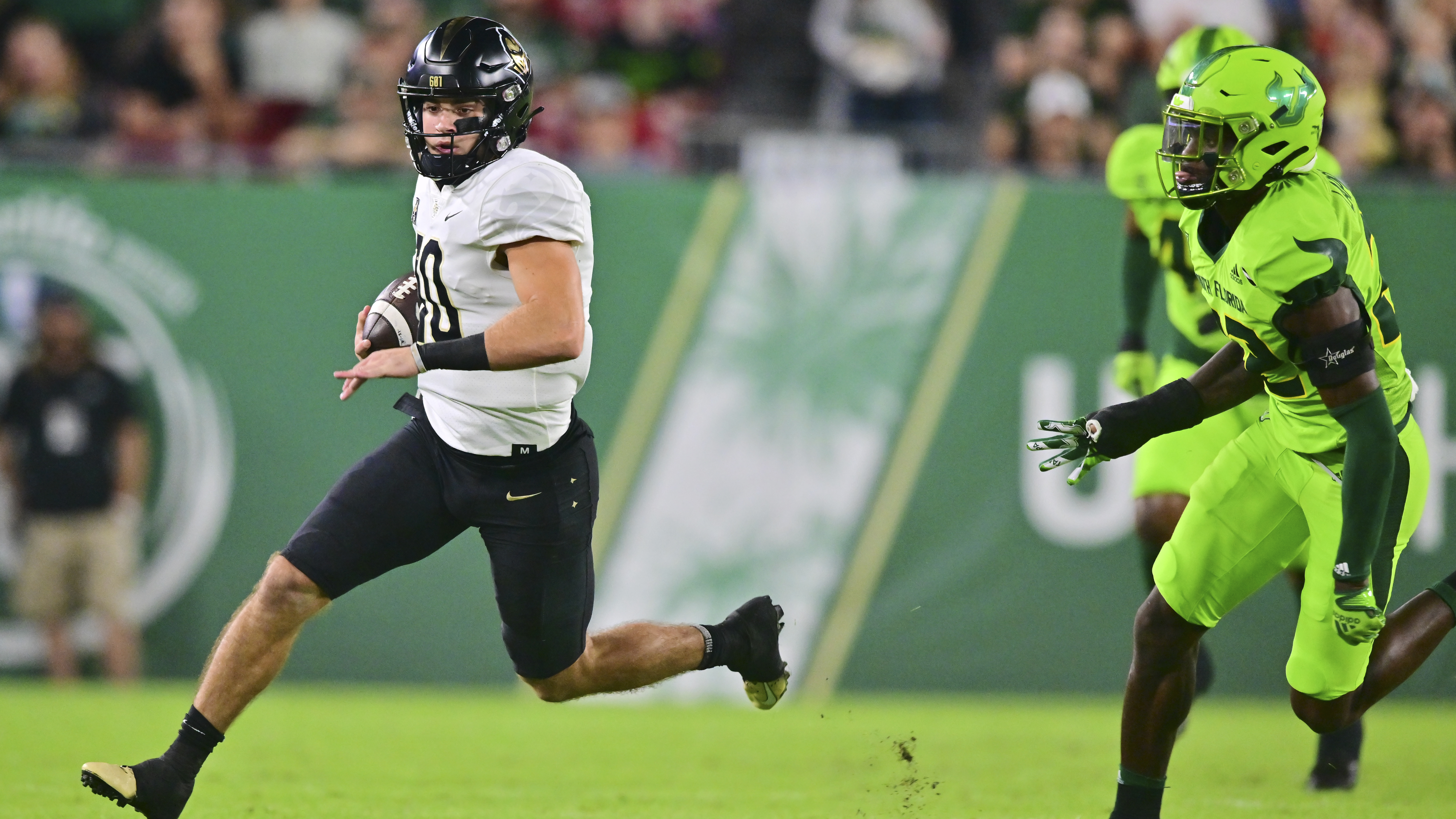 PHOTOS, UCF Knights @ USF Bulls, College Football