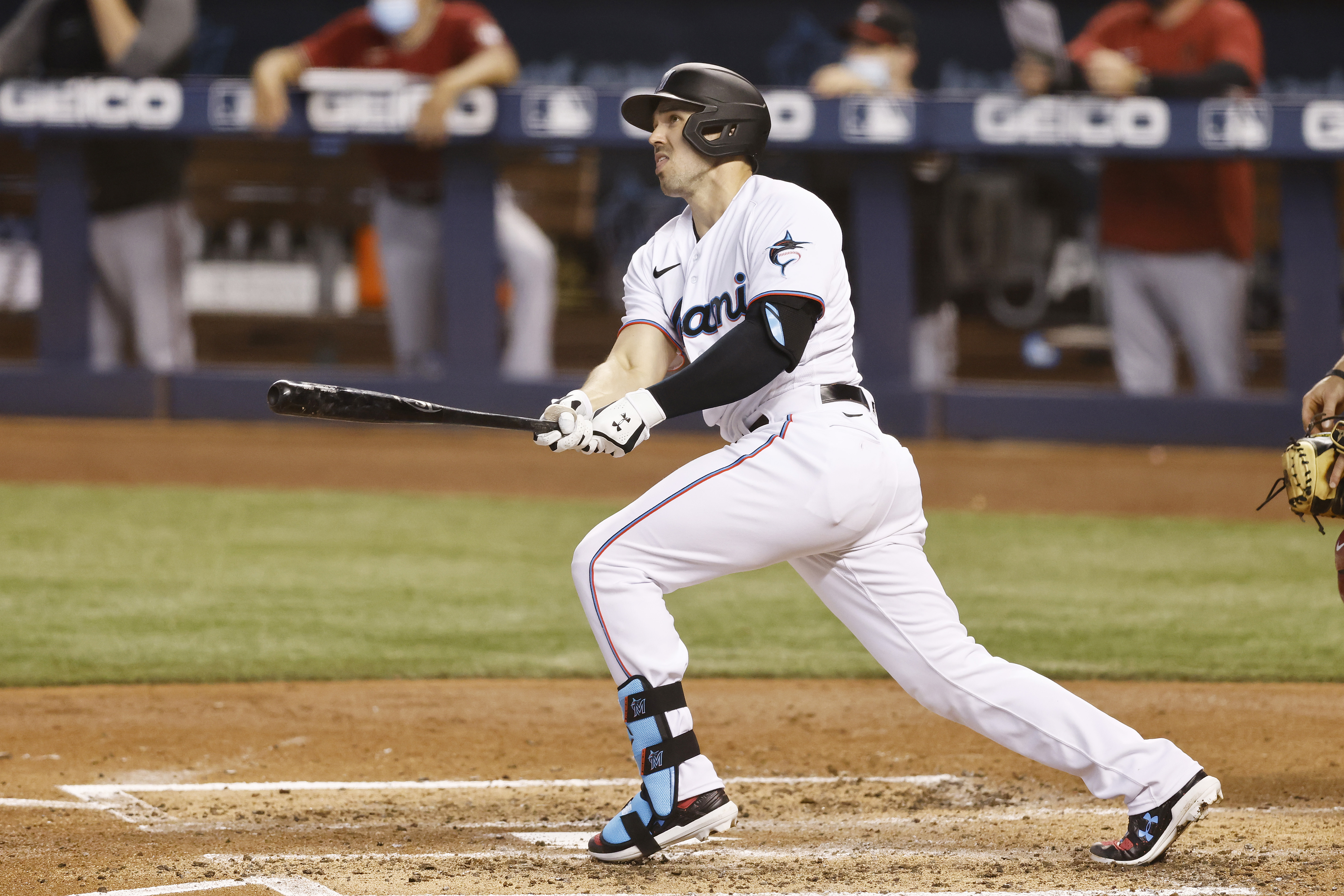 Duvall hits another 3-run HR, Marlins hold off Dodgers 3-2 – Reading Eagle