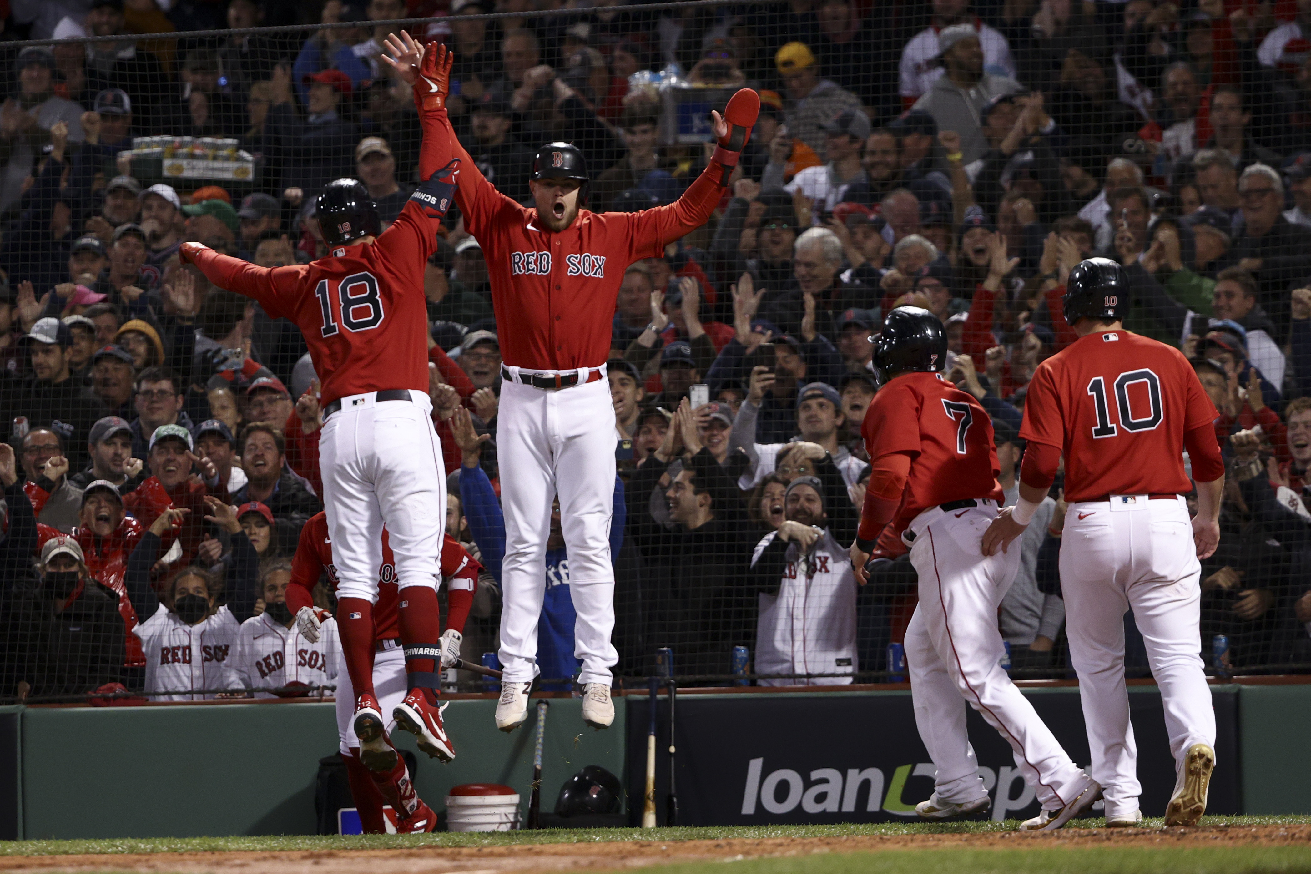 Christian Vazquez walkoff HR video: Red Sox take 2-1 lead in ALDS