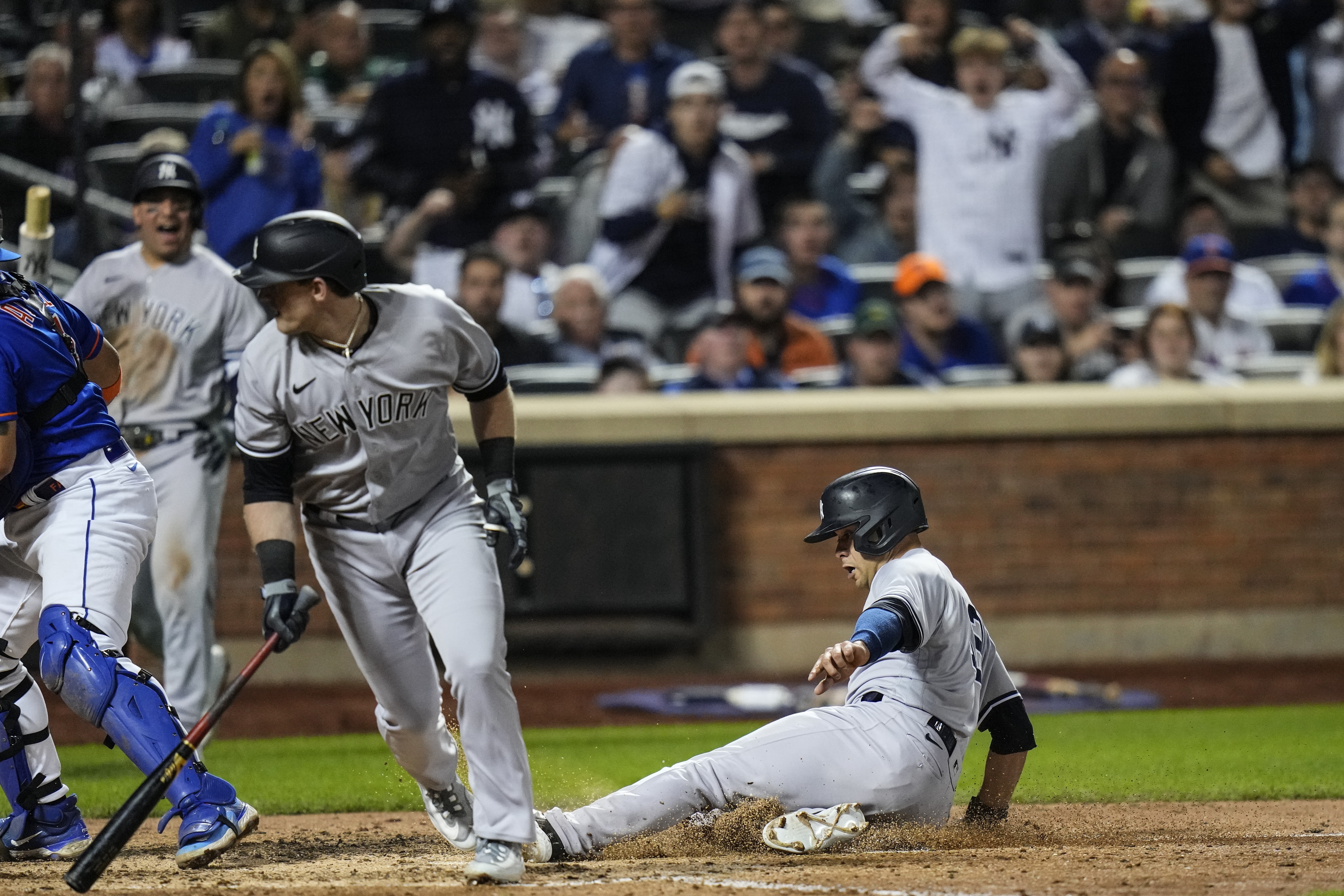 The error Yankees' Isiah Kiner-Falefa made that led to his outfield debut 