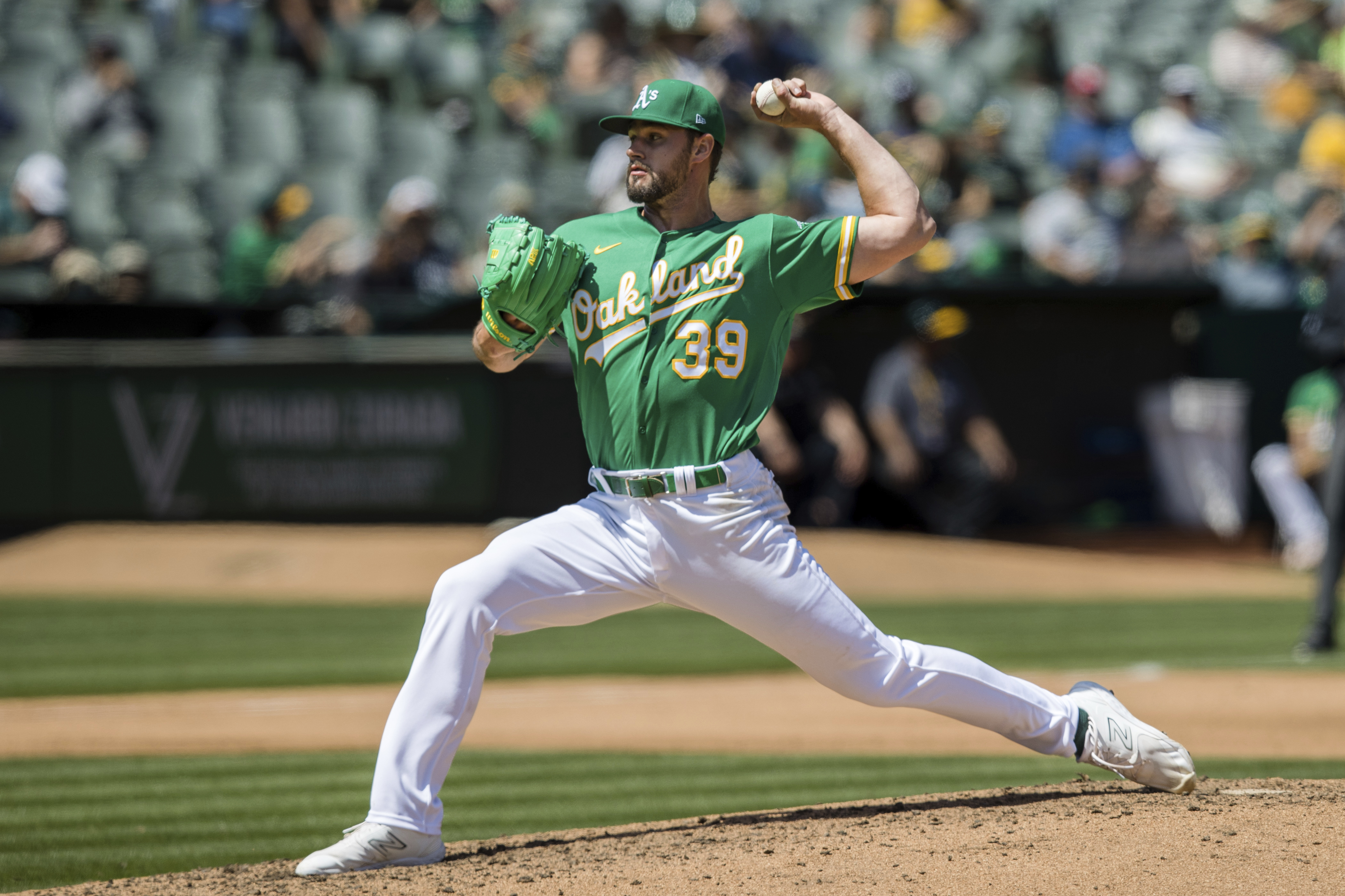 Jake Fraley's fortunate break lifts Reds over Athletics