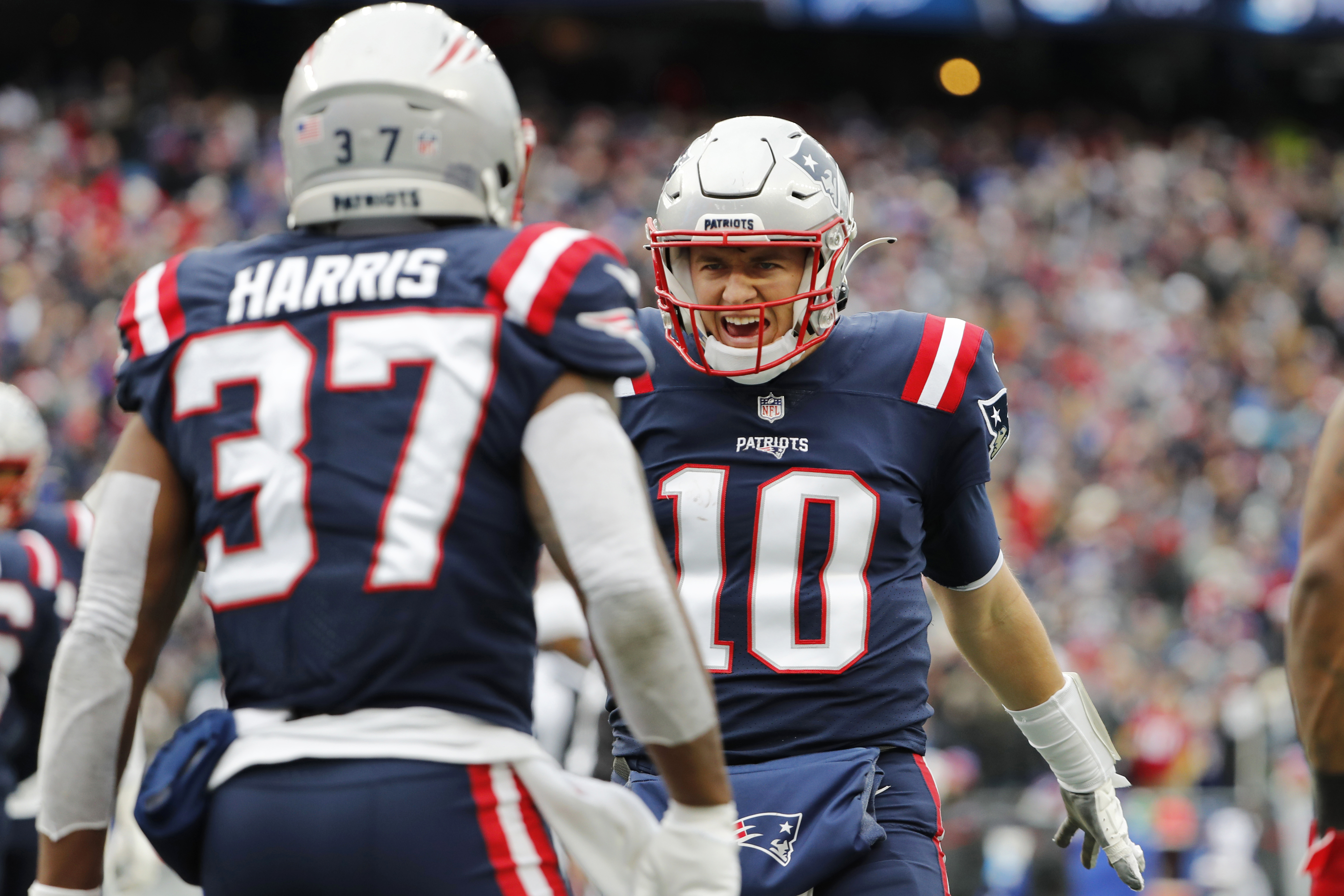 Allen's 3 TDs, McKenzie's big day push Bills past Patriots - The