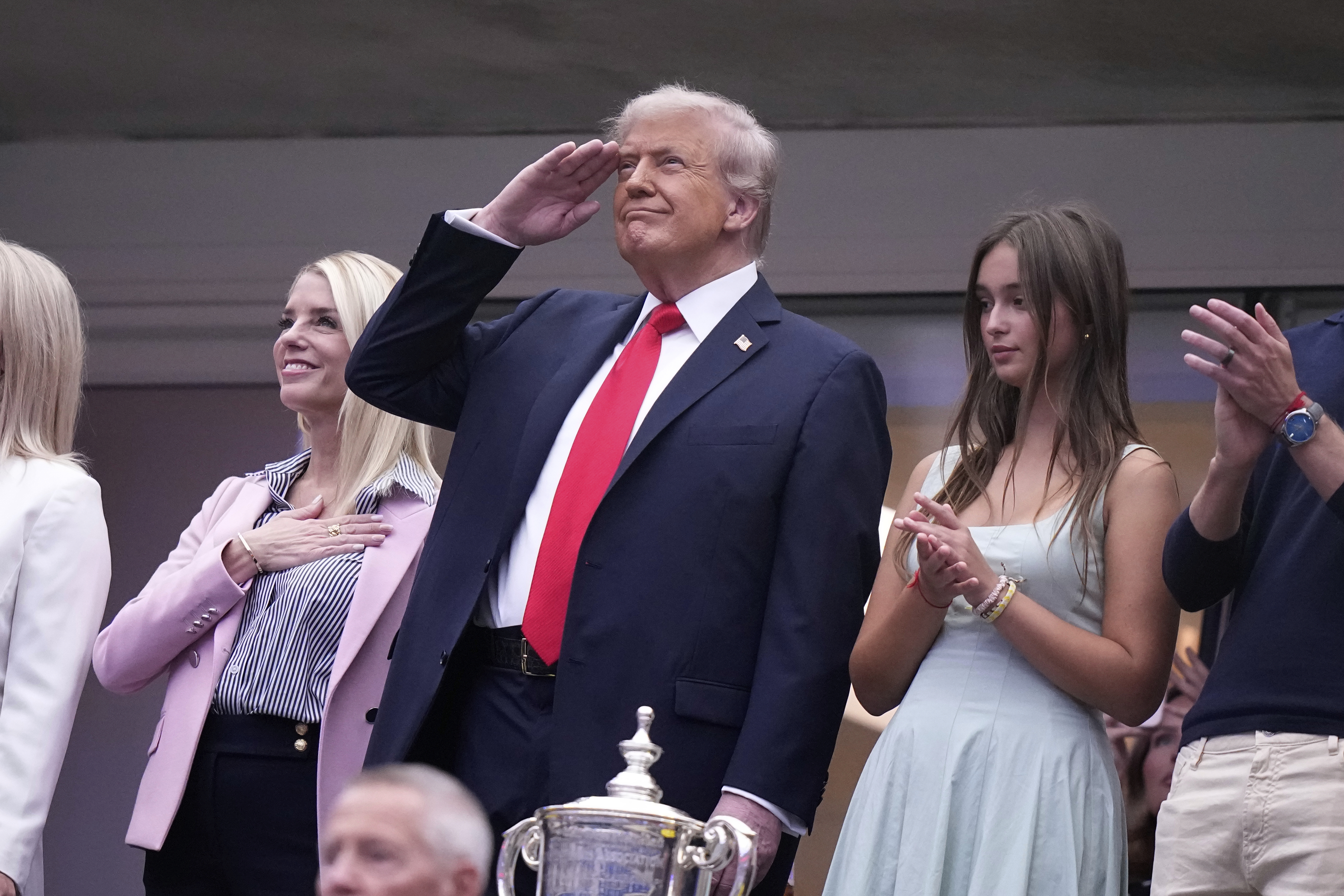 Trump's US Open visit sparks boos and long security lines