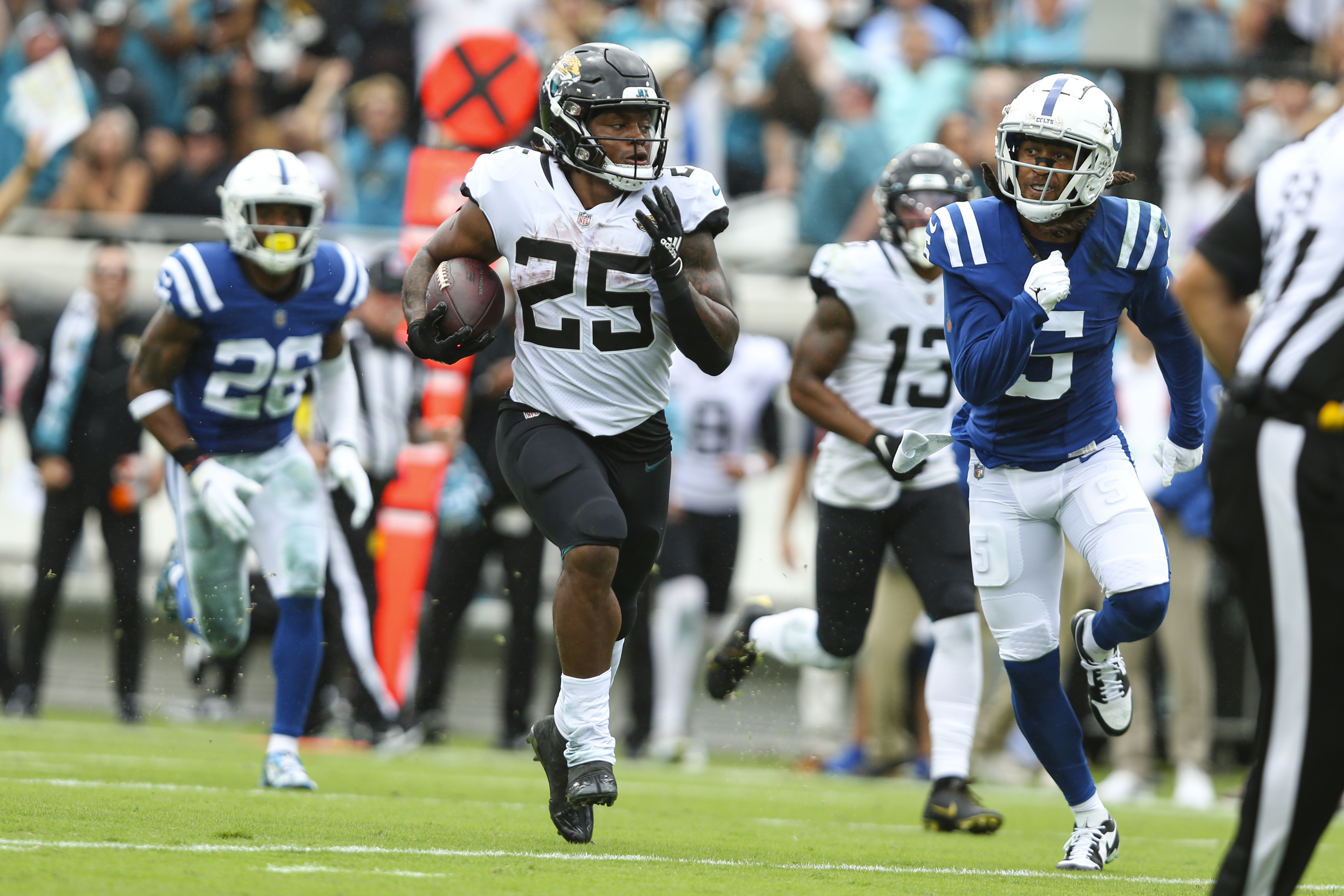 Jaguars dealing RB James Robinson to Jets, reports