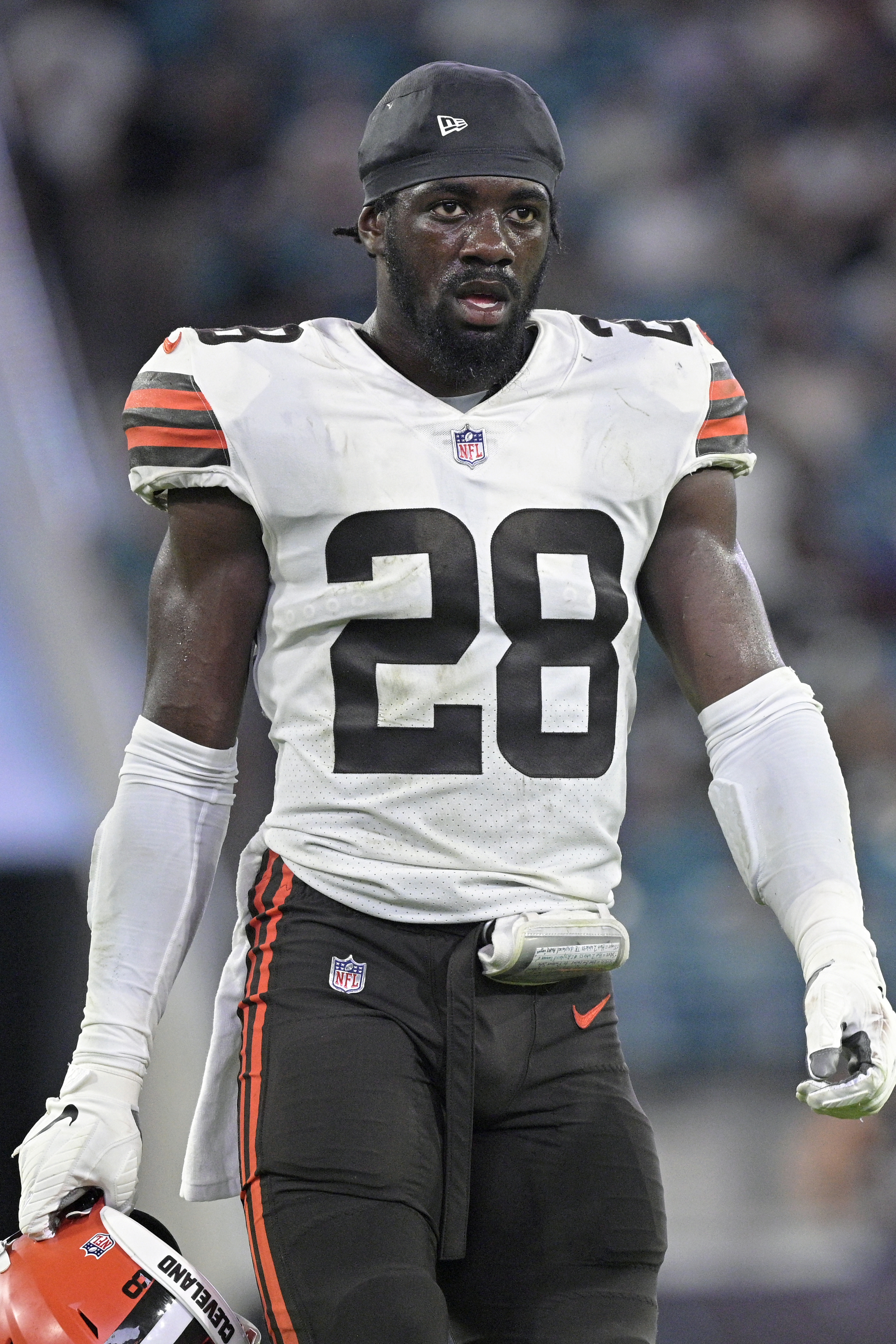 Cleveland Browns sign rookie LB Jeremiah Owusu-Koramoah, starred