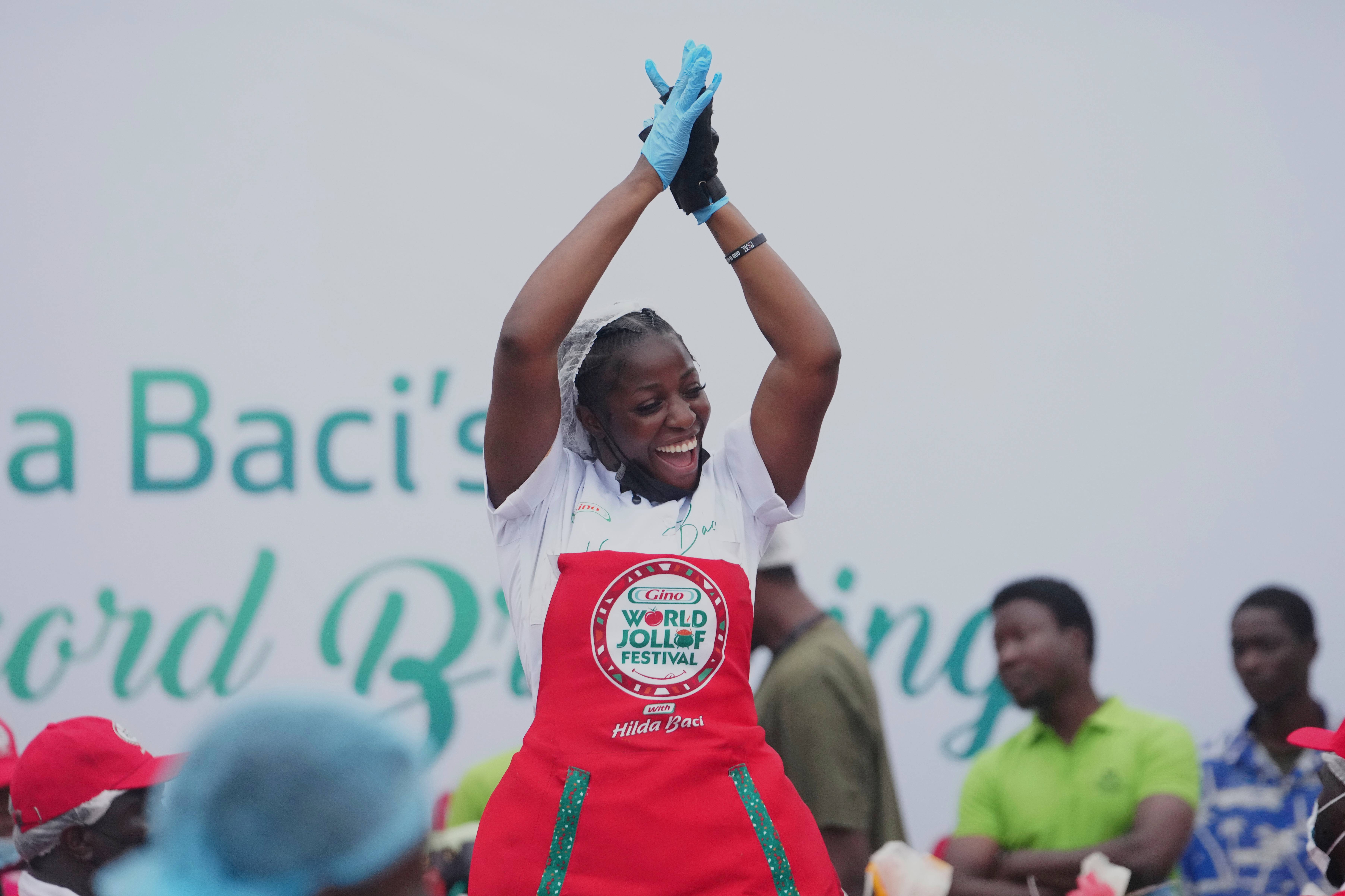 Nigerian chef breaks world record for cooking the largest jollof
