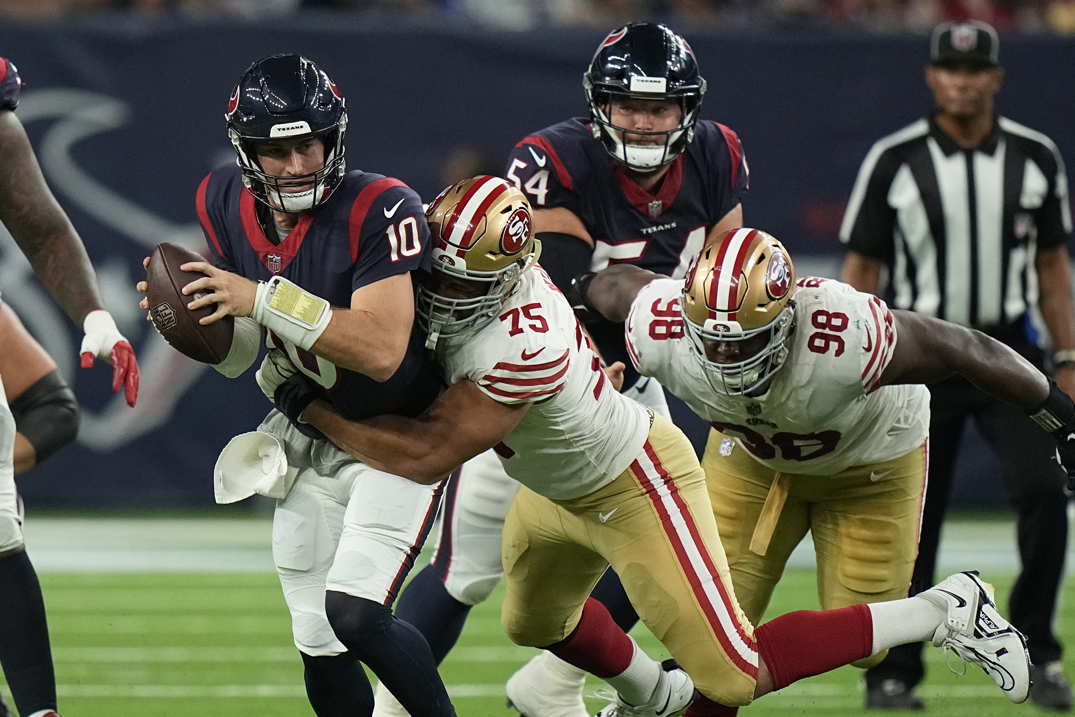 Mills throws TD pass, Texas beat 49ers 17-0 to end preseason – KXAN Austin