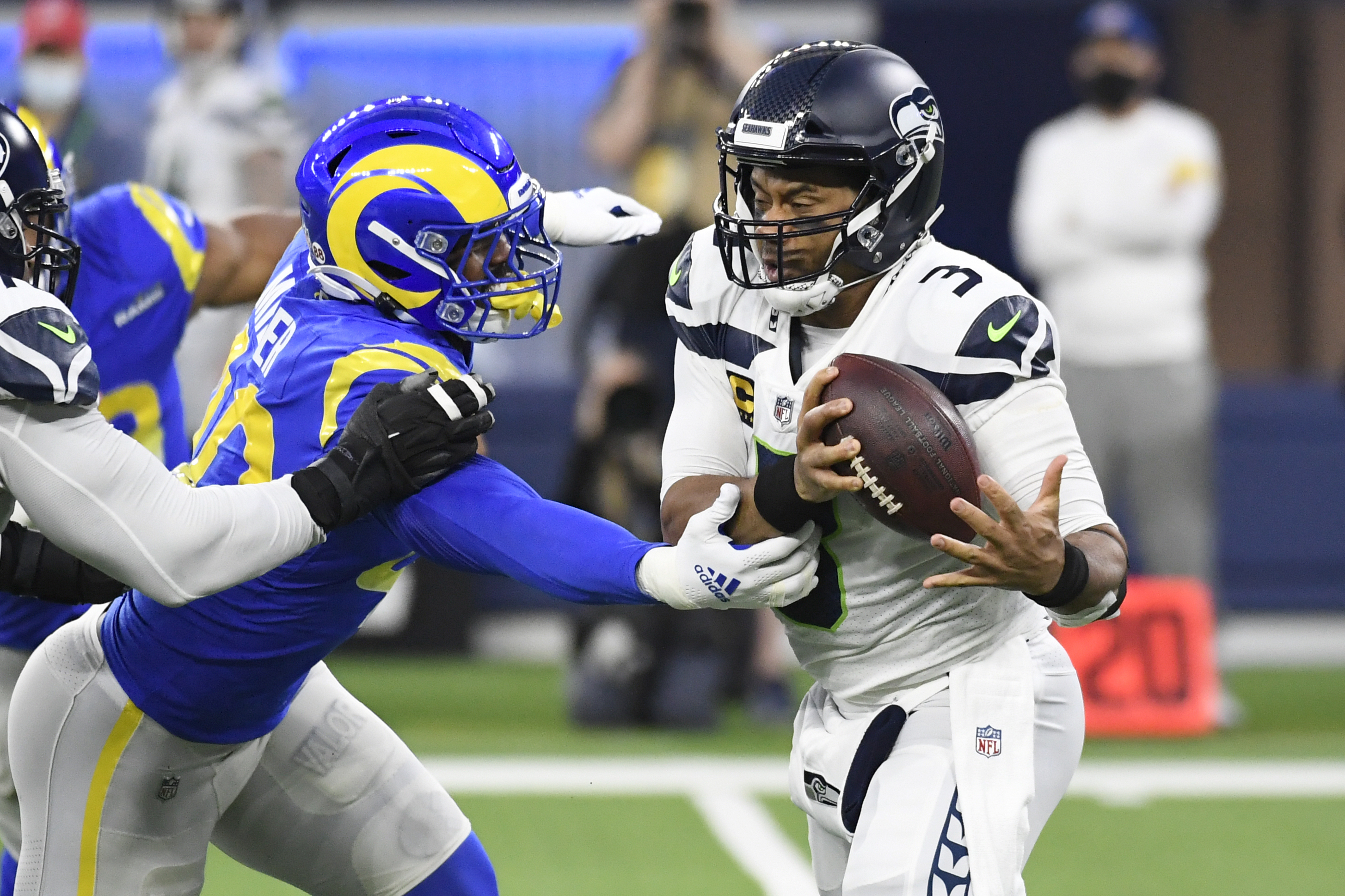 Cooper Kupp's 2 TD catches carry Rams past Seahawks 20-10 - The