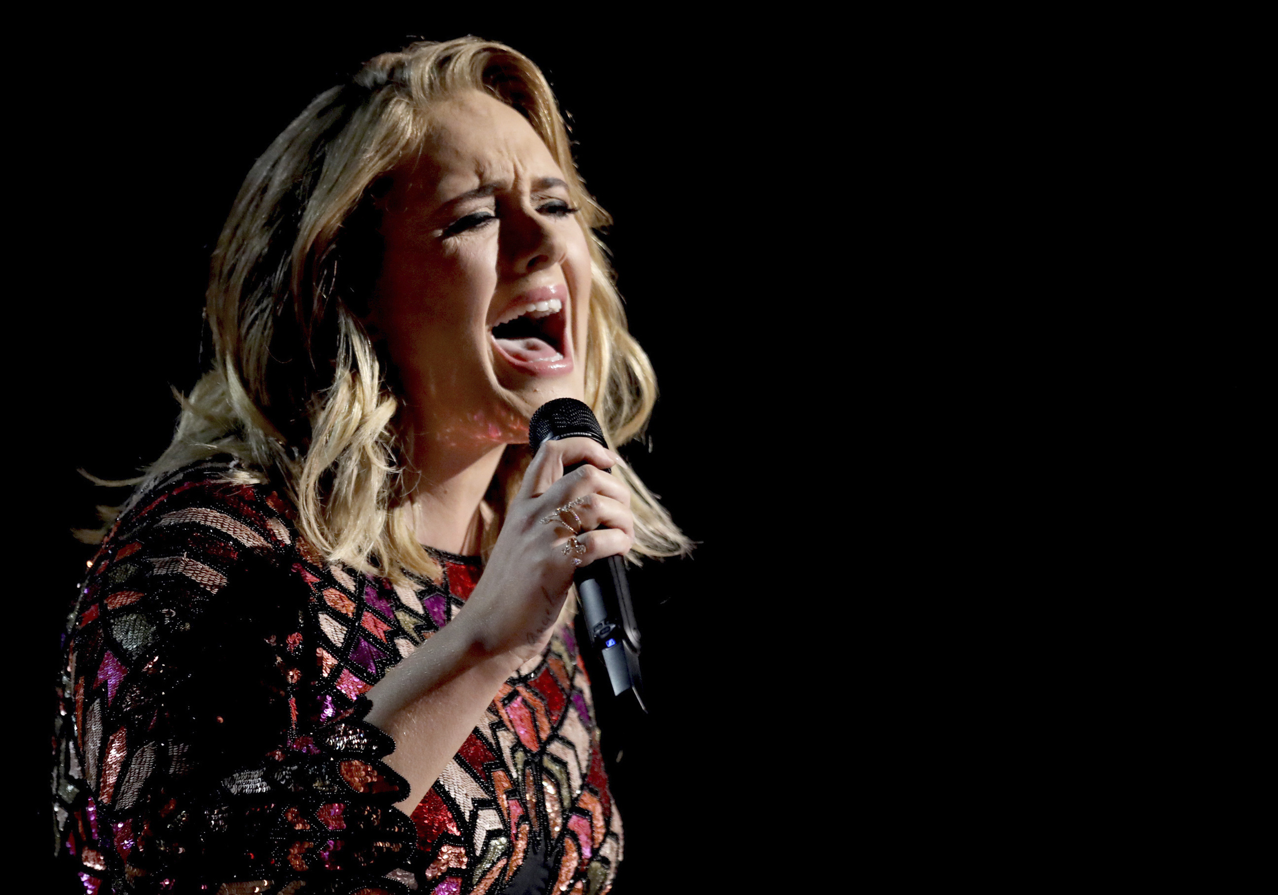 Adele Extends Her Las Vegas Residency