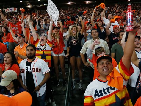 Astros Fans Enjoying A Season That No One Expected – Houston