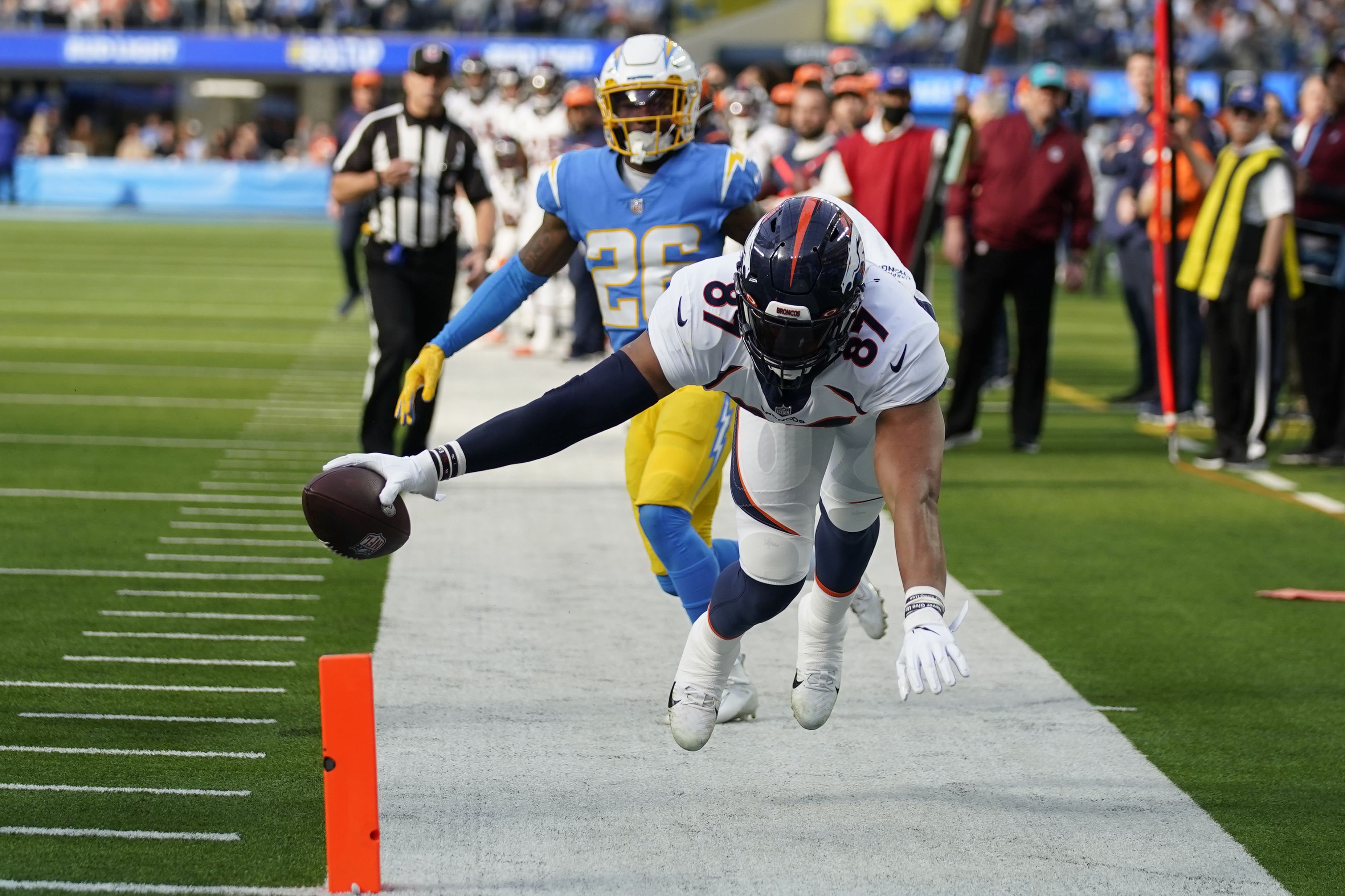 Instant Replay: Ravens WR Catches One-Handed Touchdown On Toss From QB  Tyler Huntley