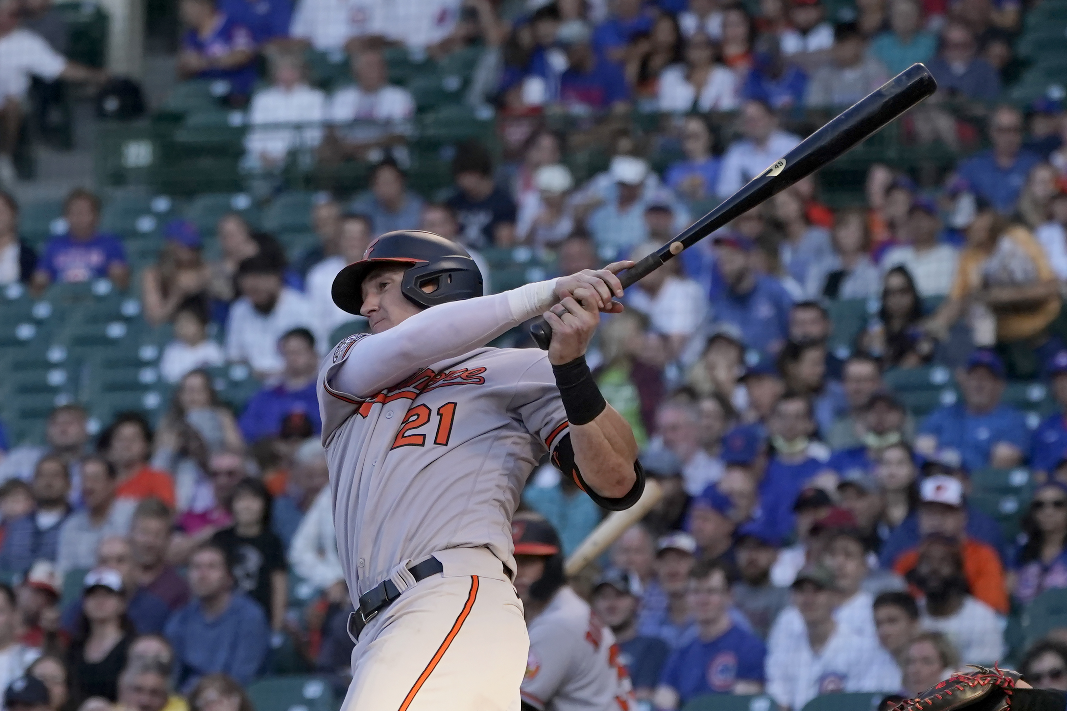 Cedric Mullins just casually robbed a home run during his Double-A