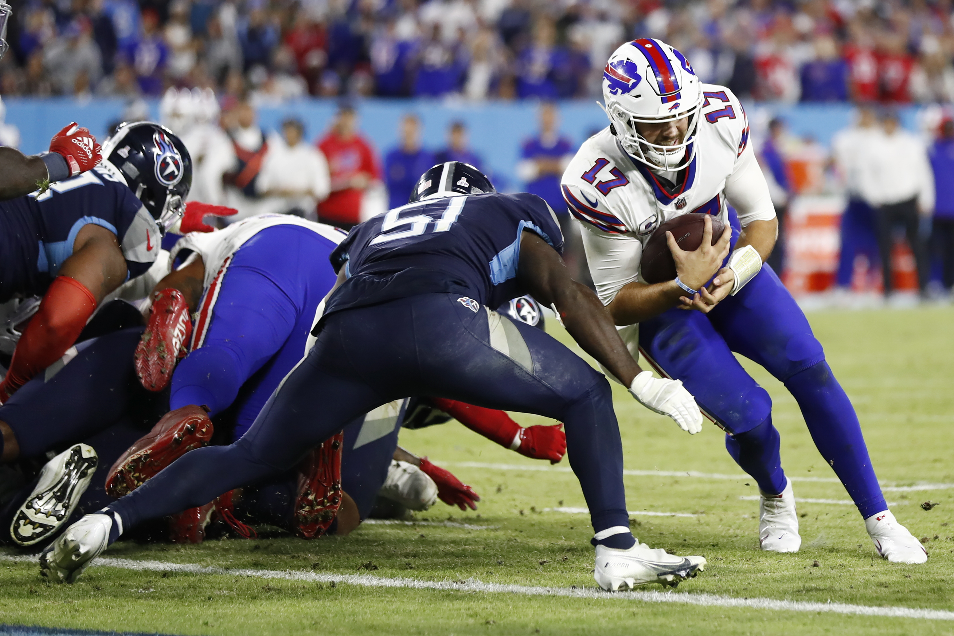 Buffalo Bills comeback falls short, Tennessee Titans come away with 34-31  victory