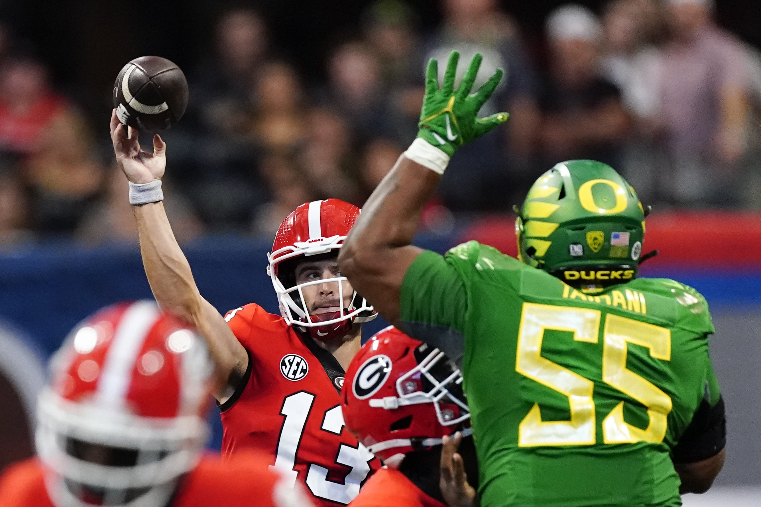 Oregon QB Bo Nix is on the verge of a truly historic season in Eugene