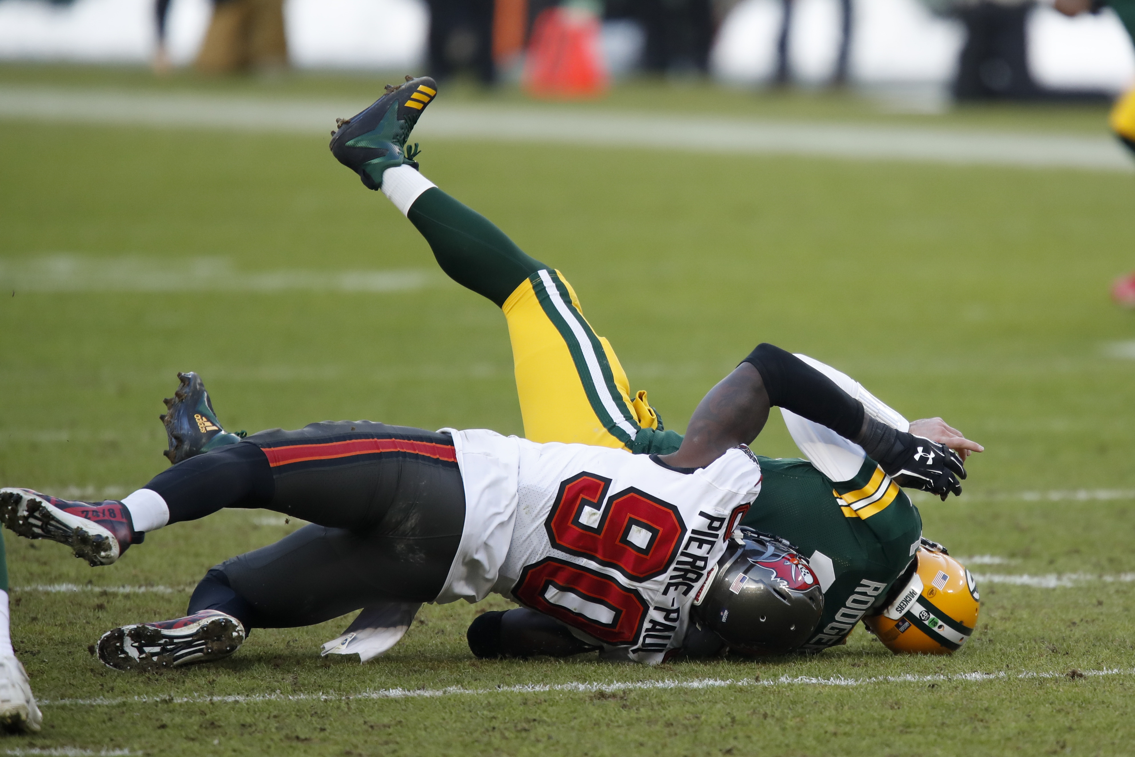 Road warriors: Tampa Bay Buccaneers win 31-26 at Green Bay, reach Super Bowl