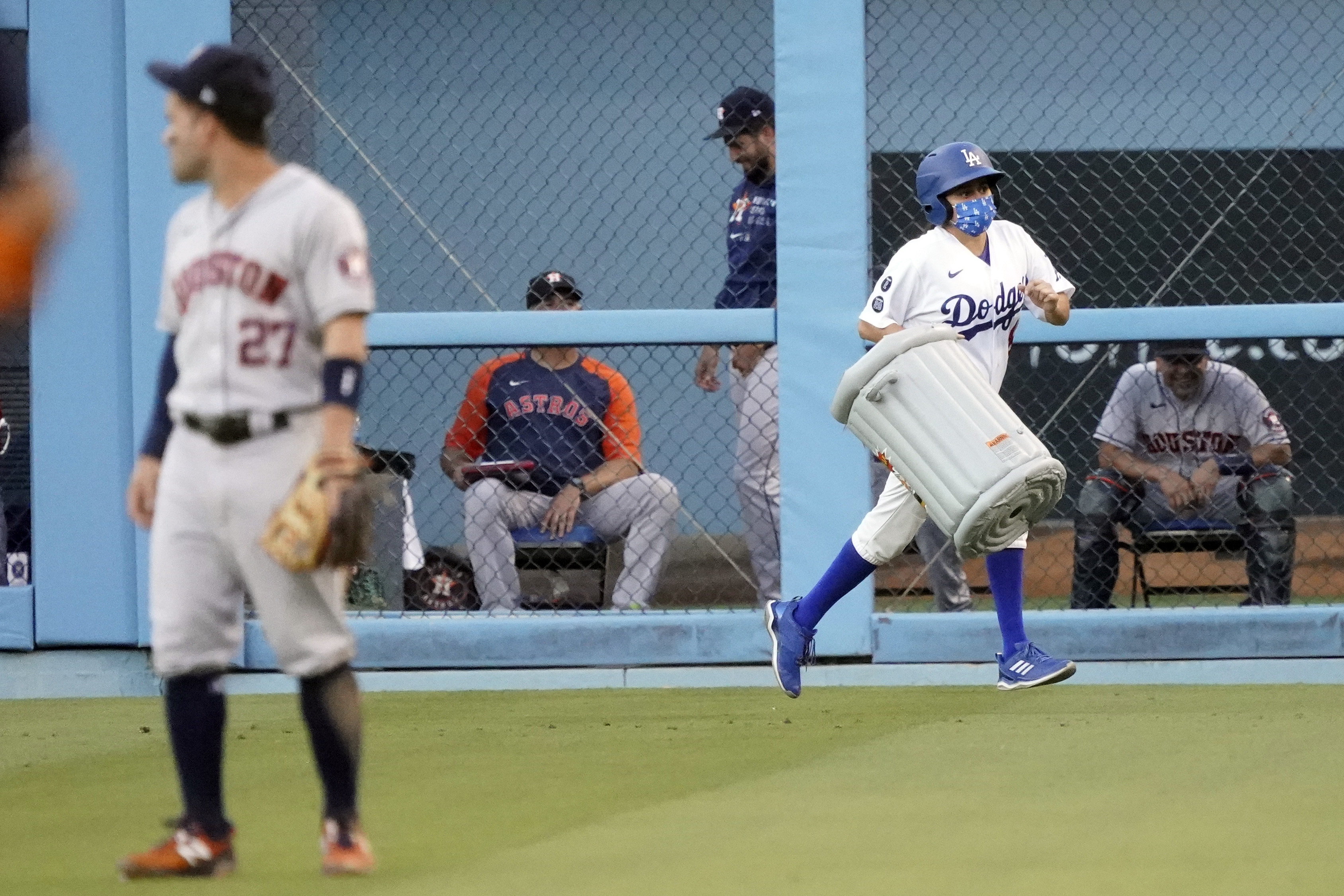 Dodgers' Cody Bellinger blasts Astros, says Jose Altuve stole 2017 AL MVP –  NBC Sports Boston