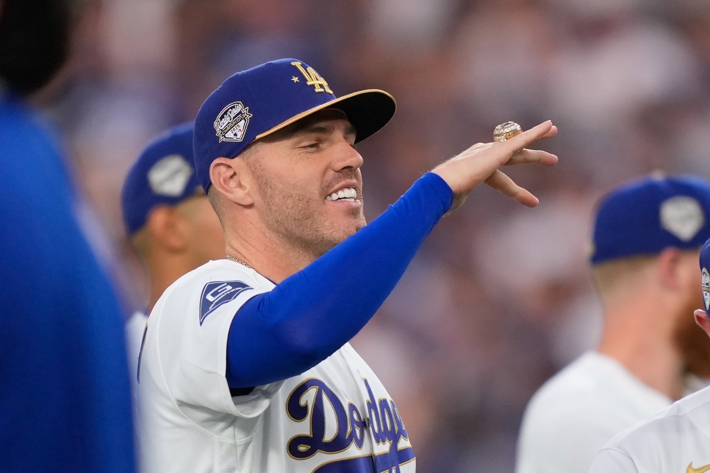 Put a ring on it: Dodgers receive glittering World Series jewelry 