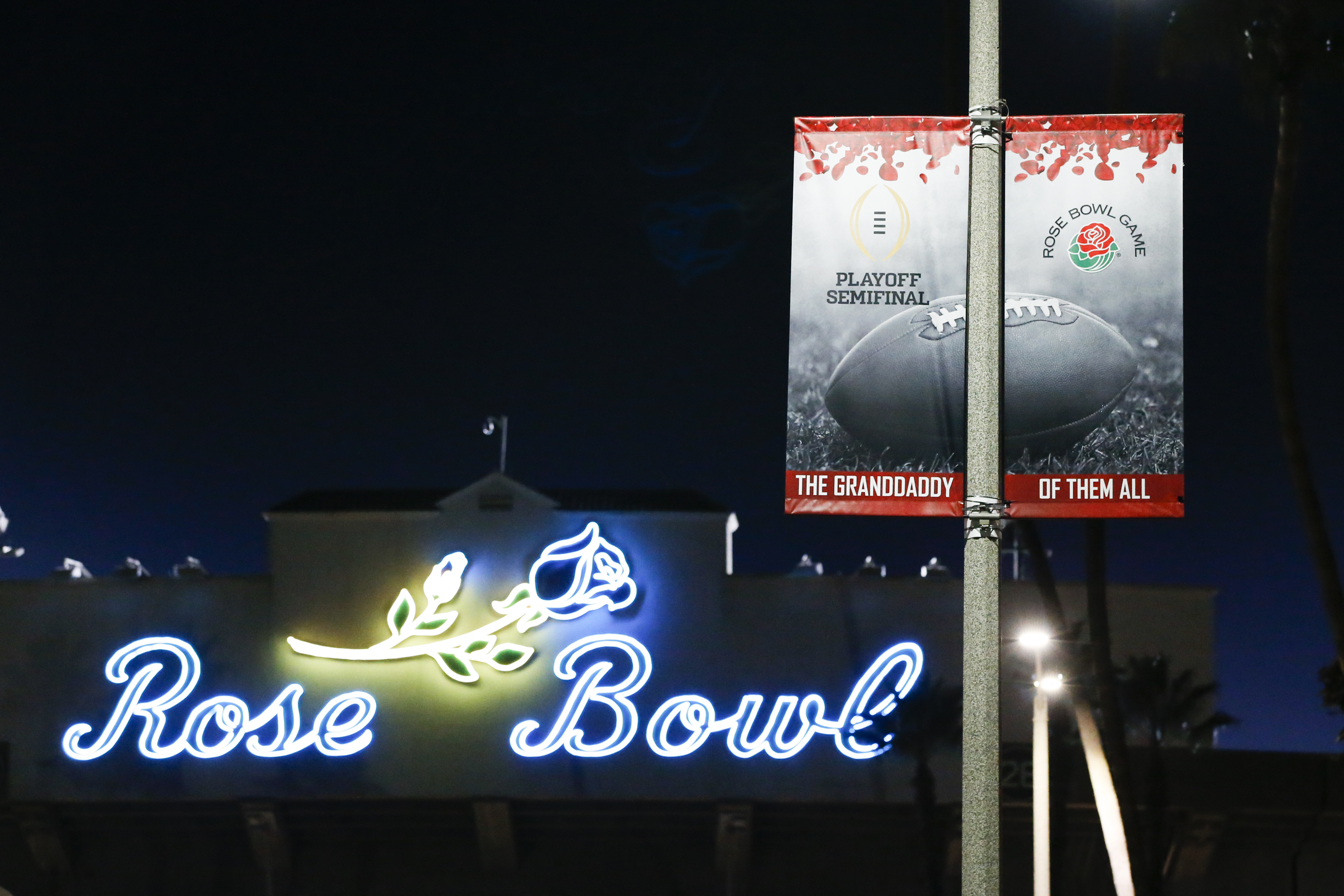 CFP semifinal moved from Rose Bowl to AT&T Stadium in Texas