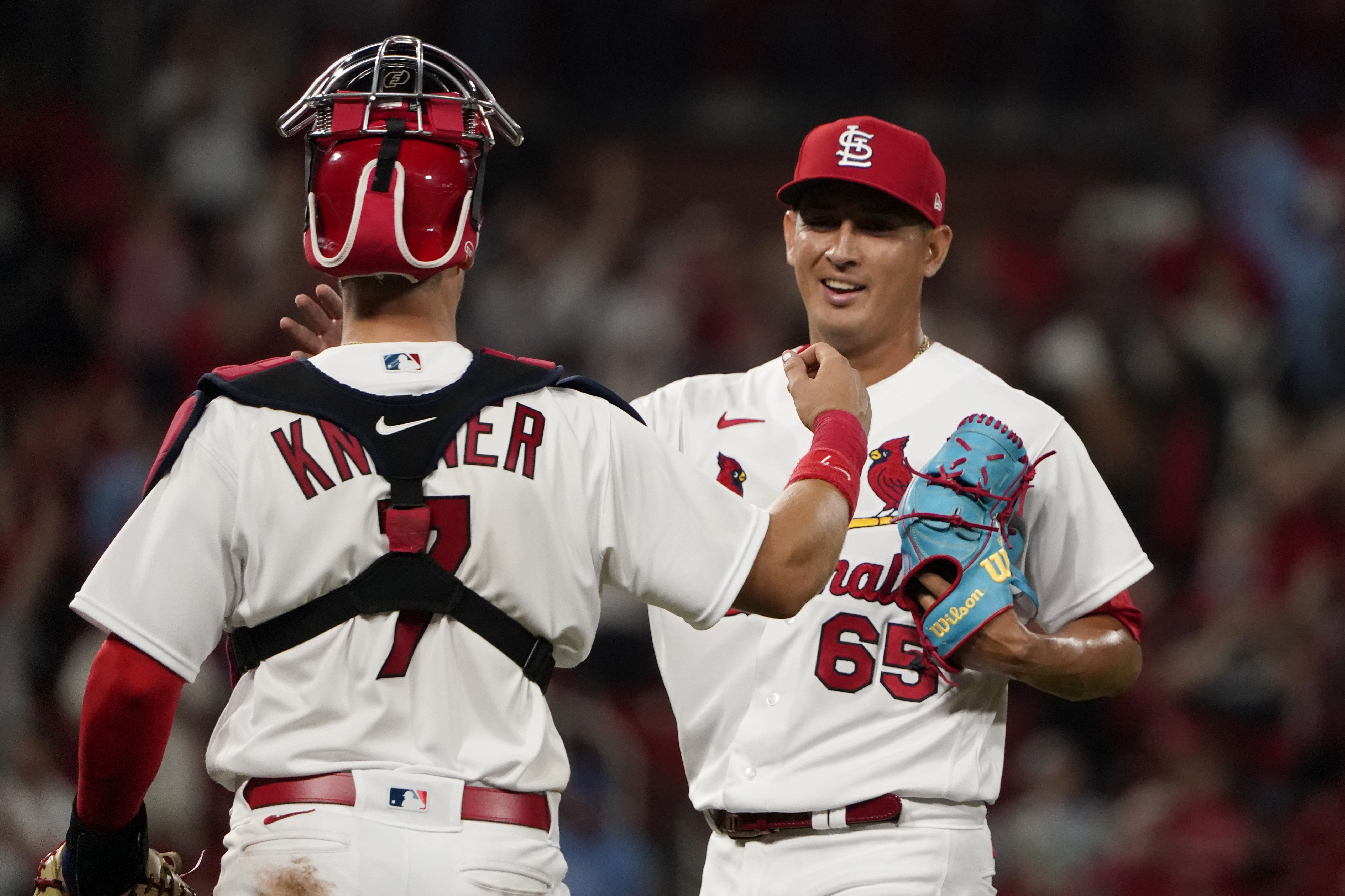 Pujols homers, gets 3 hits to propel Cards past Royals 6-5