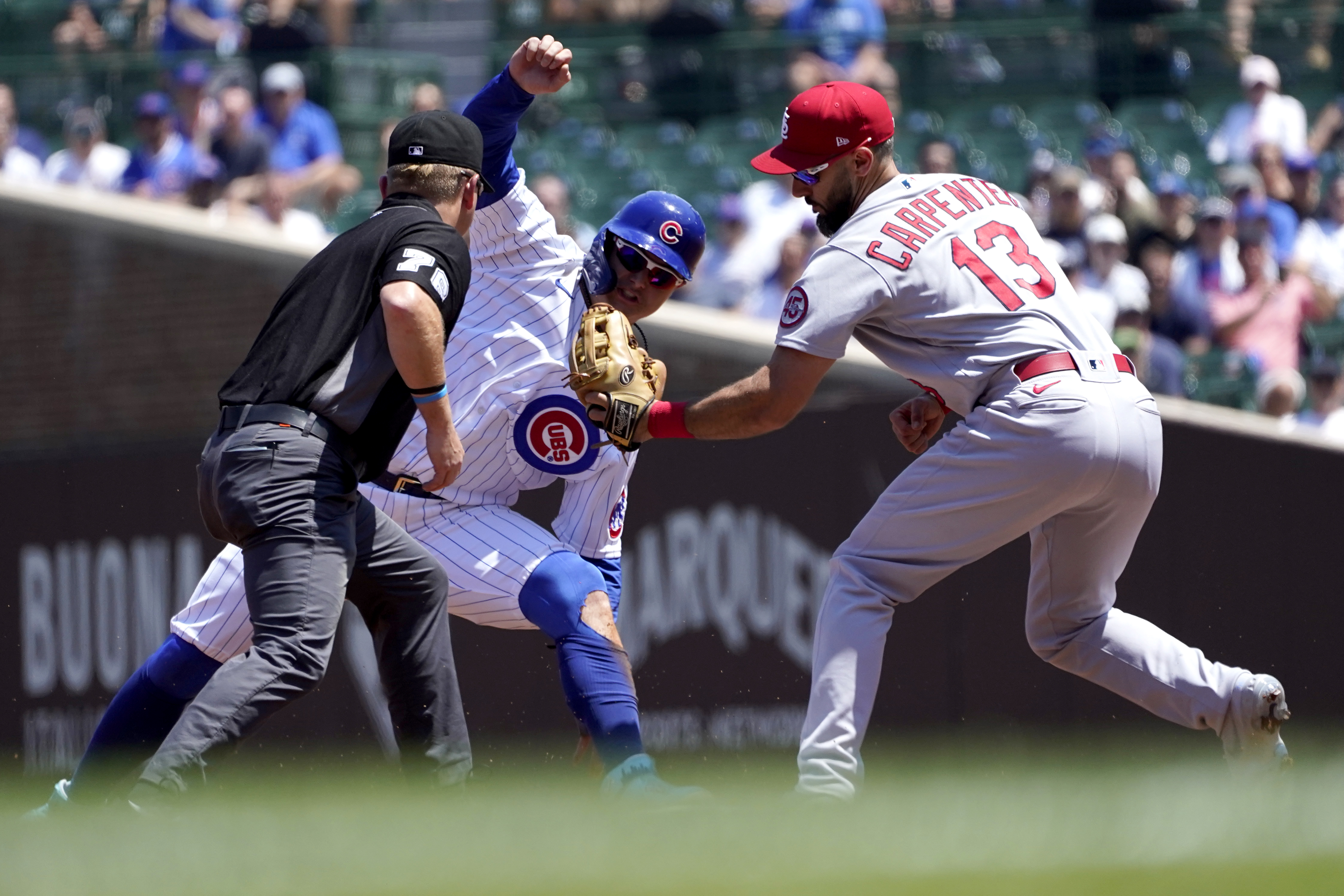 Willson Contreras returns to Wrigley Field and stirs up